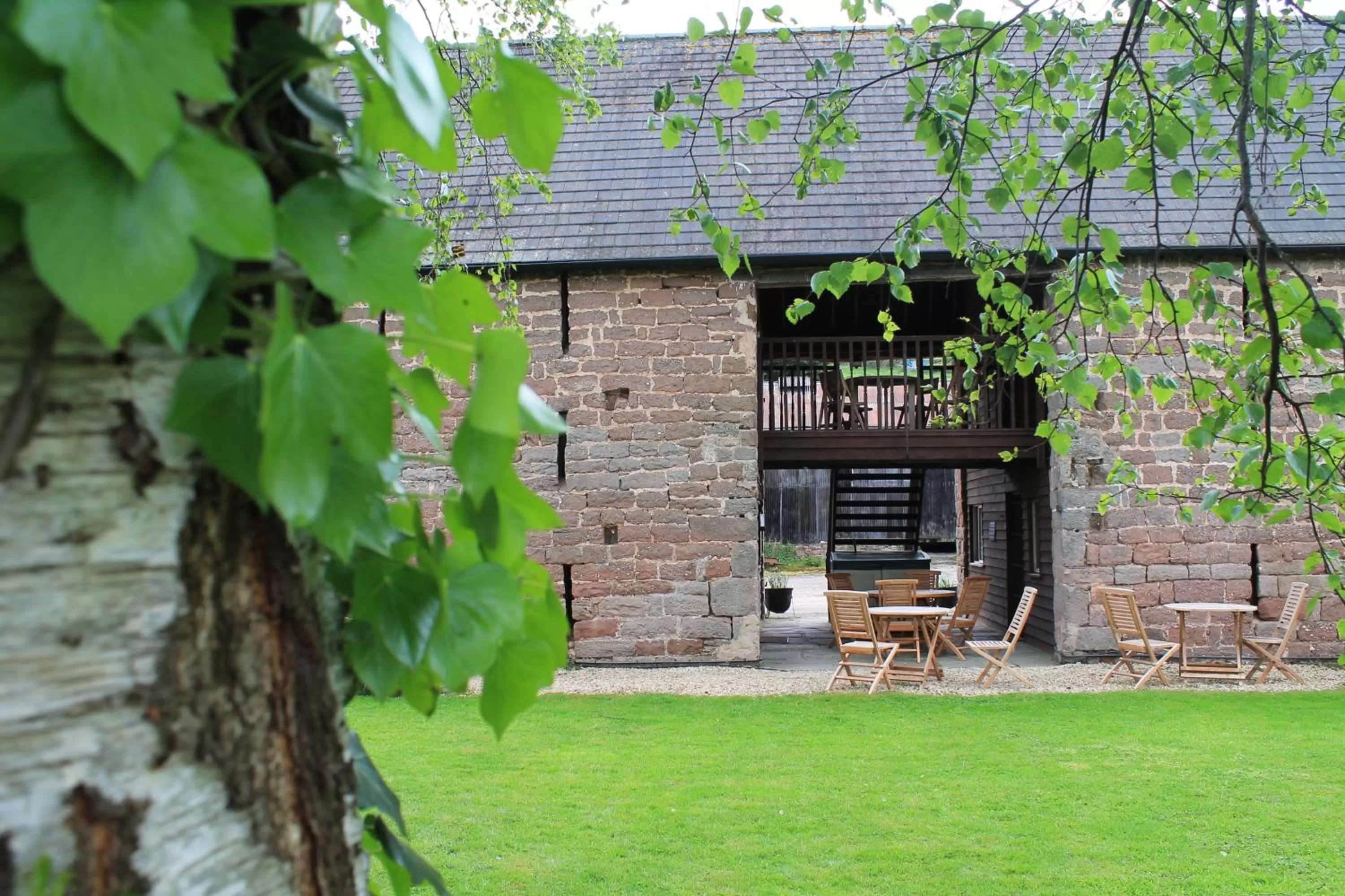 Balcony/Terrace in Old Court Hotel & Apartments
