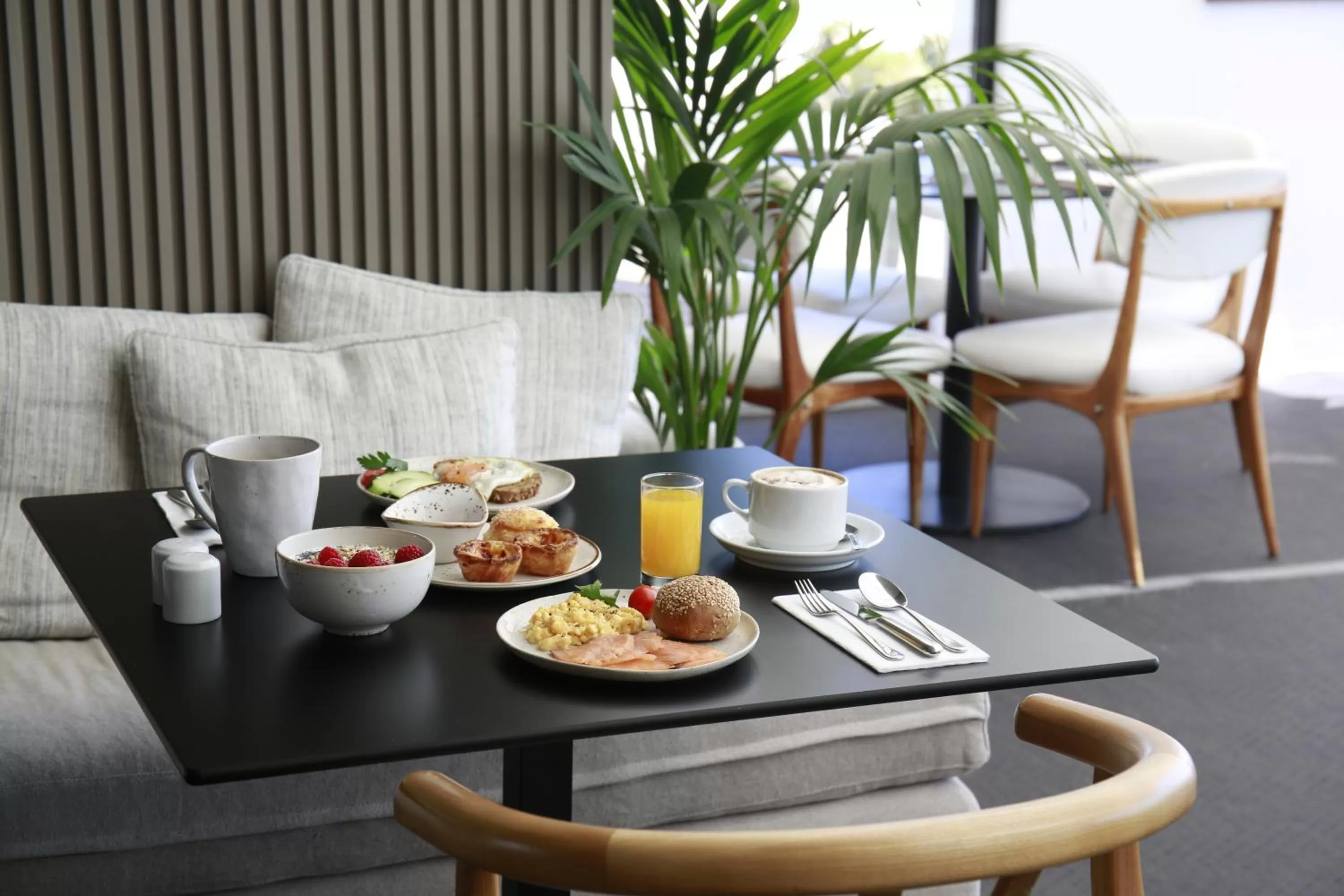 Restaurant/places to eat in Memmo Baleeira - Design Hotels