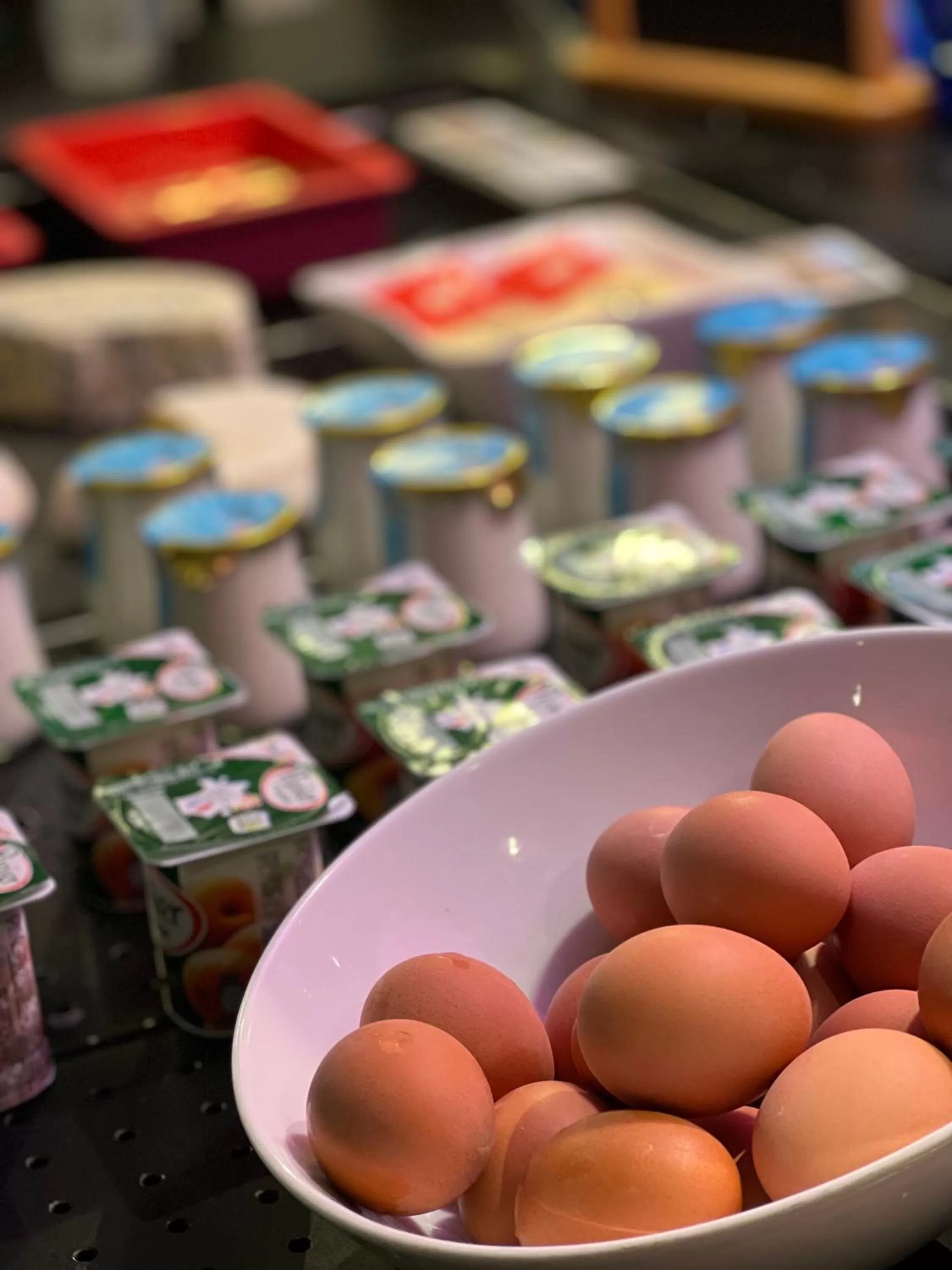 Buffet breakfast in Hôtel restaurant Kyriad Fréjus