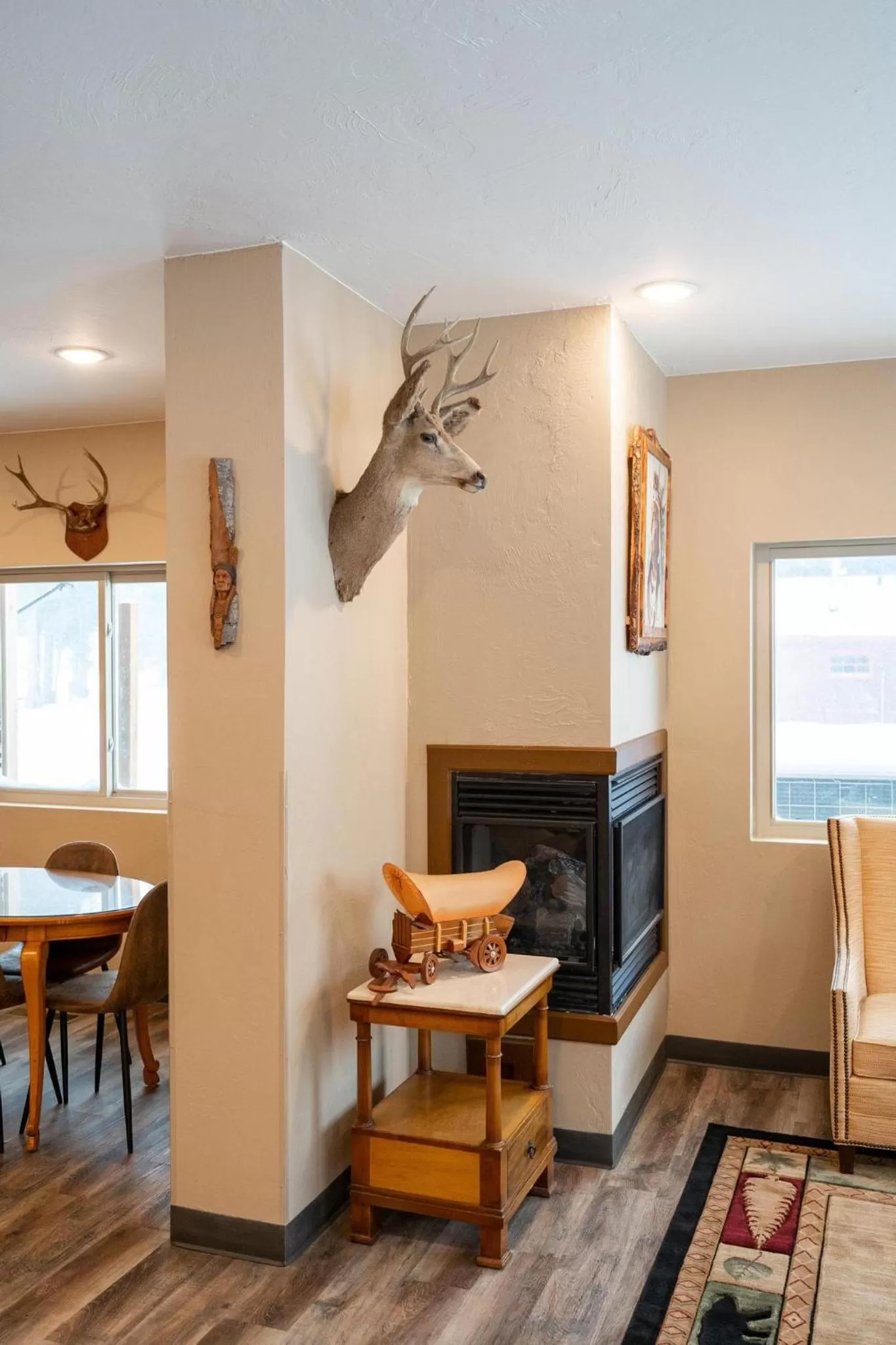 Seating area in Wagon Wheel Hotel