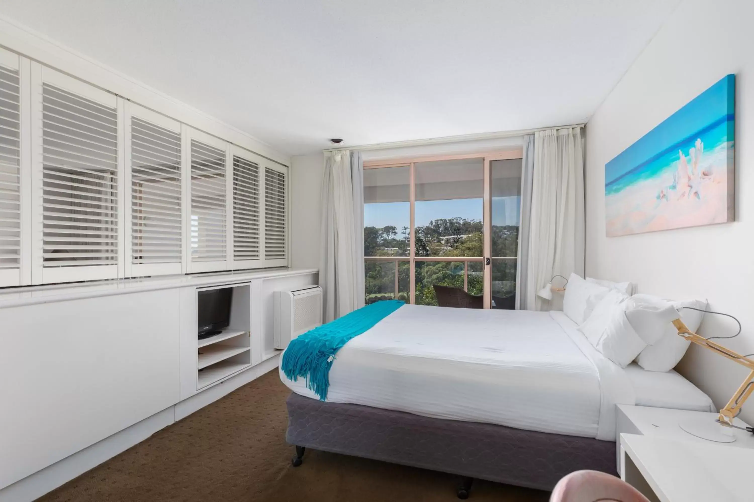 Bedroom, Bed in Charlesworth Bay Beach Resort