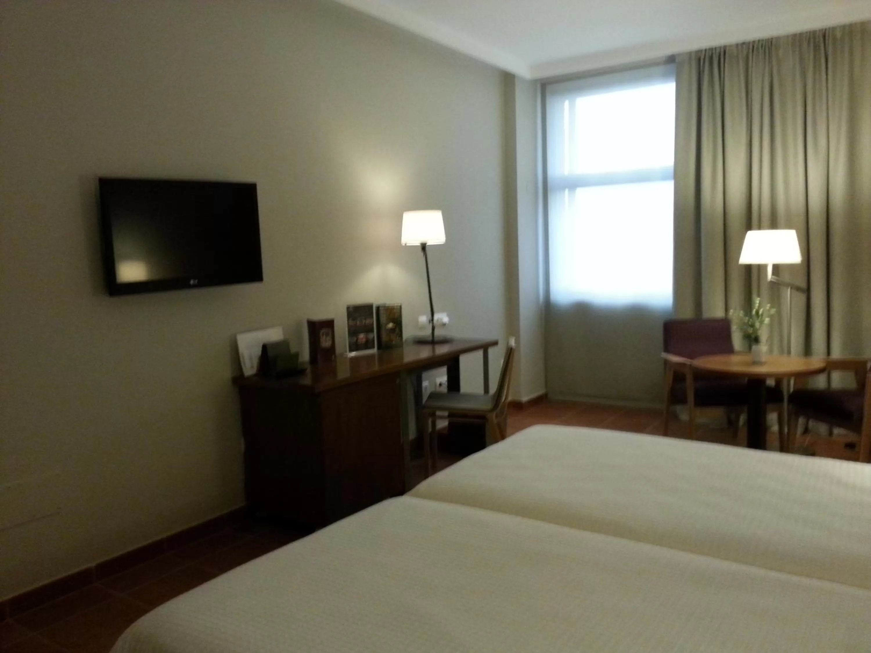 Photo of the whole room, Bed in Parador de Lorca