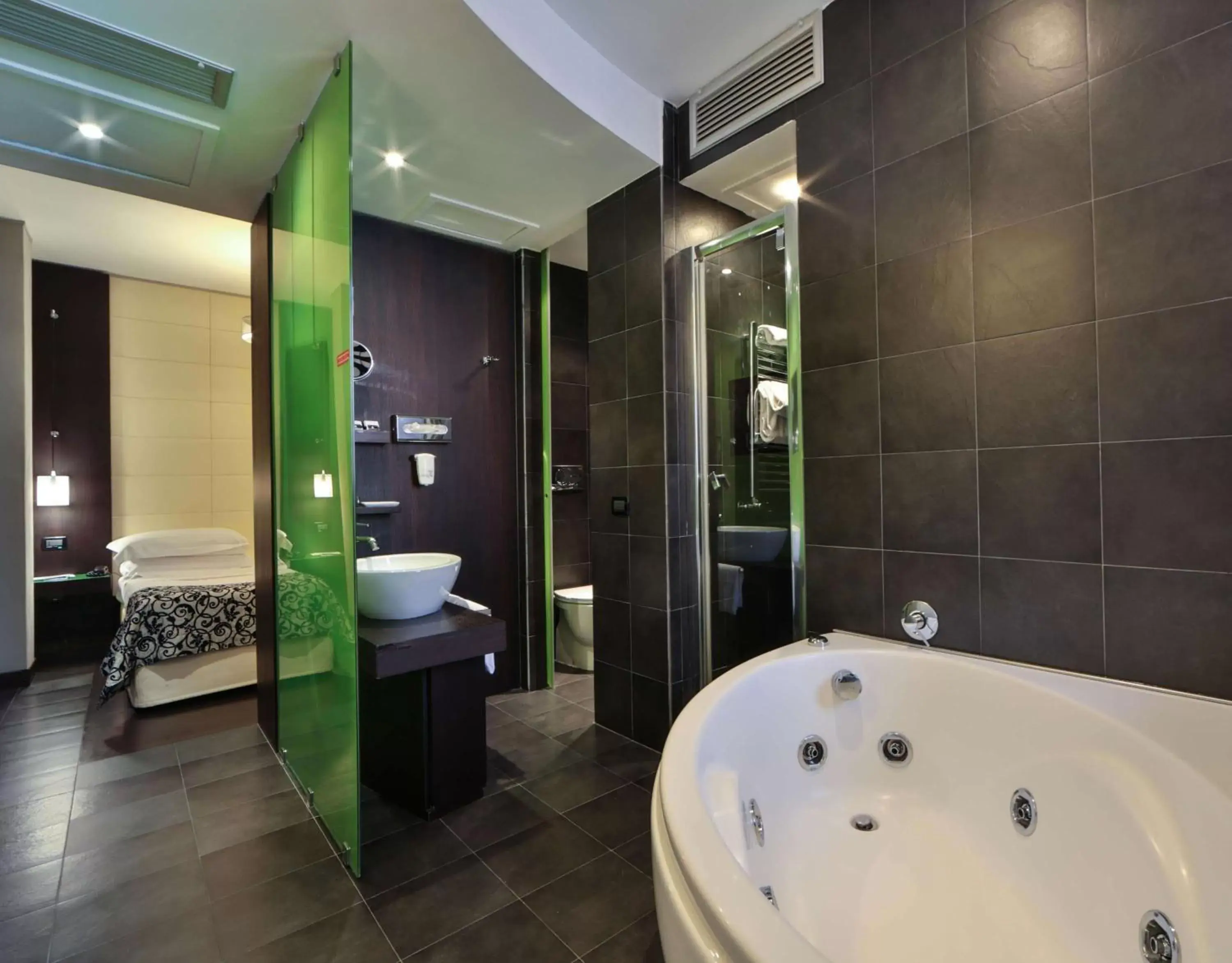 Photo of the whole room, Bathroom in Best Western Cinemusic Hotel