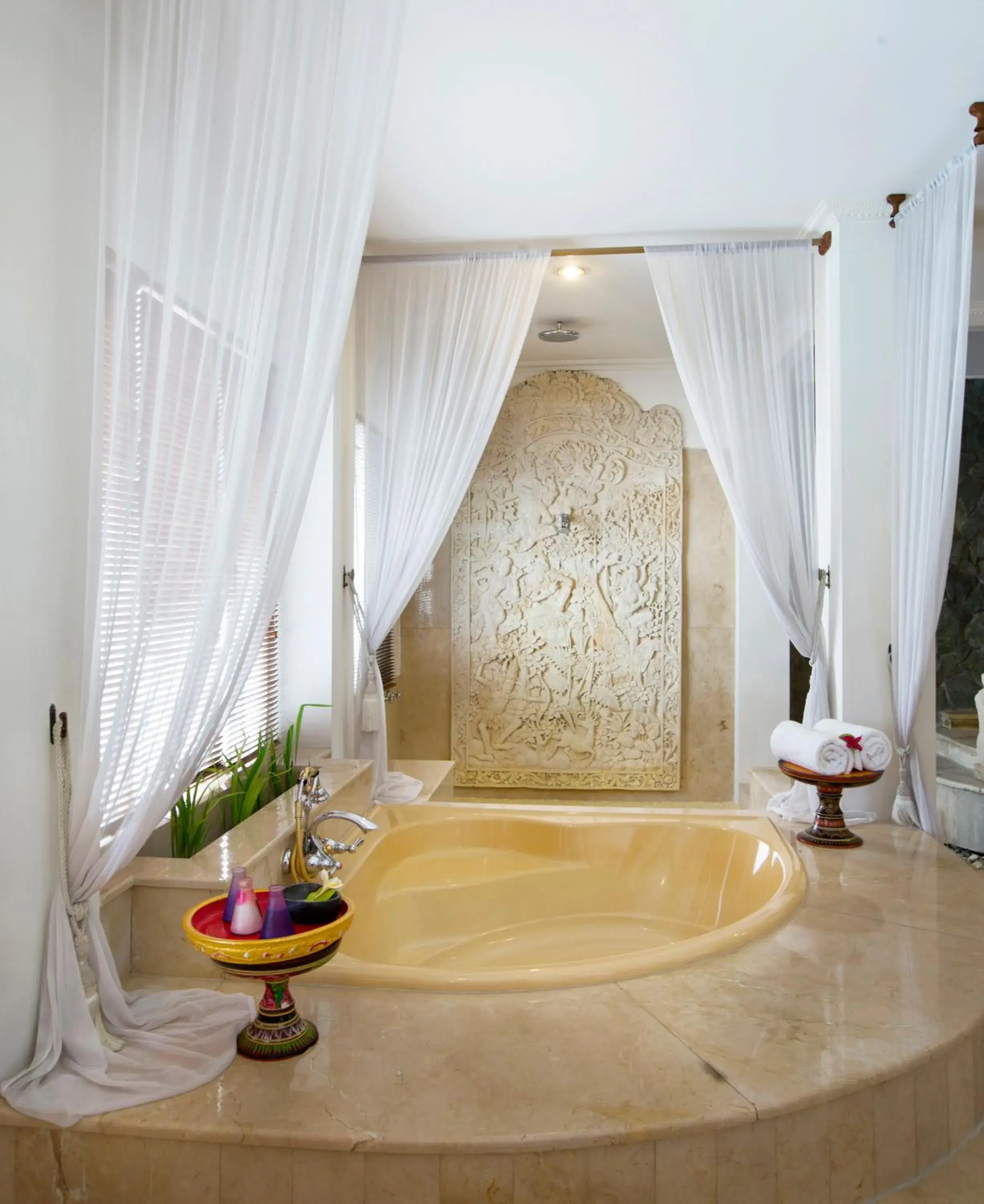 Bathroom in The Mansion Resort Hotel & Spa