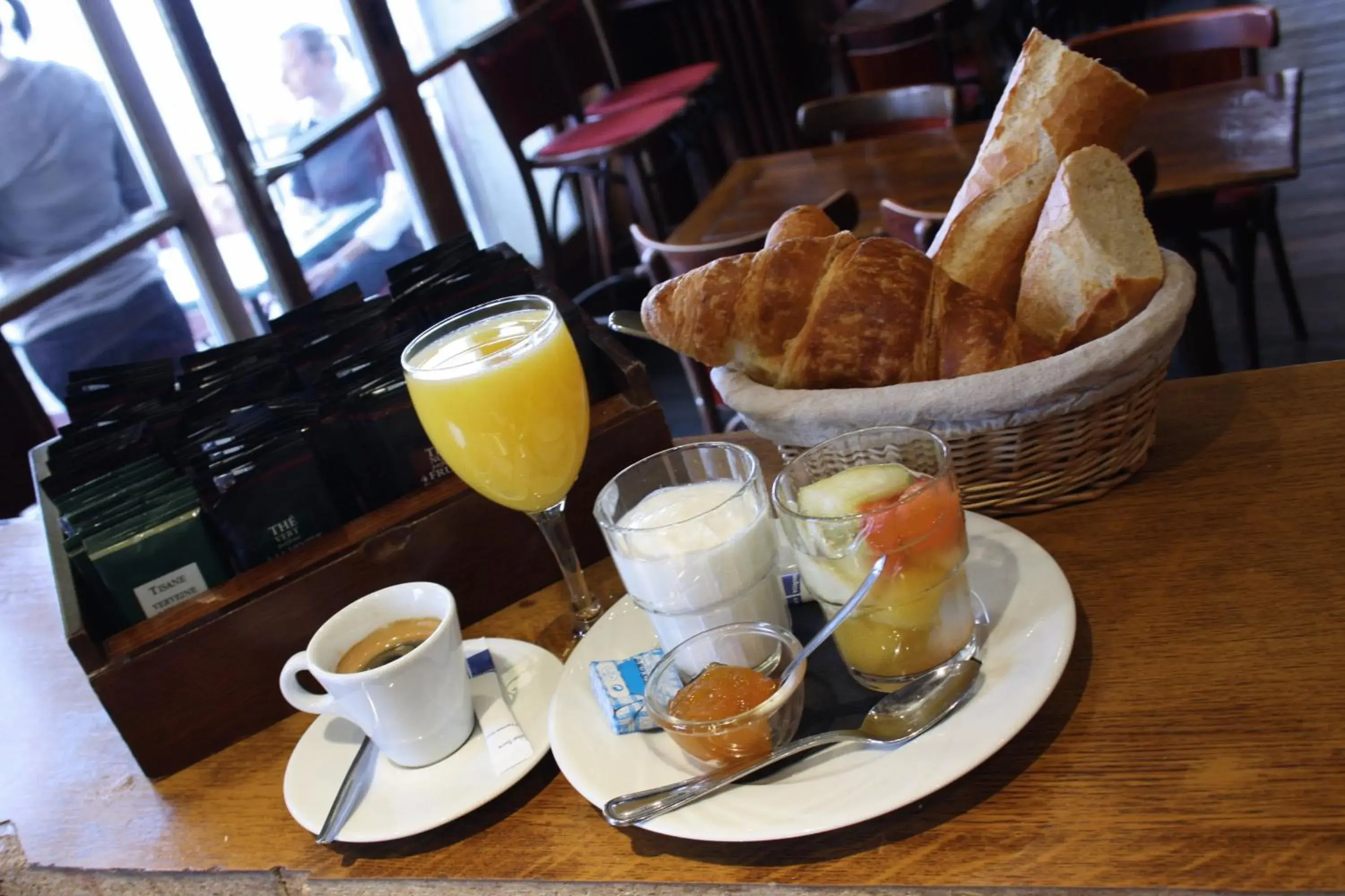 Food and drinks, Breakfast in Hotel Belle-Vue Vieux-Port