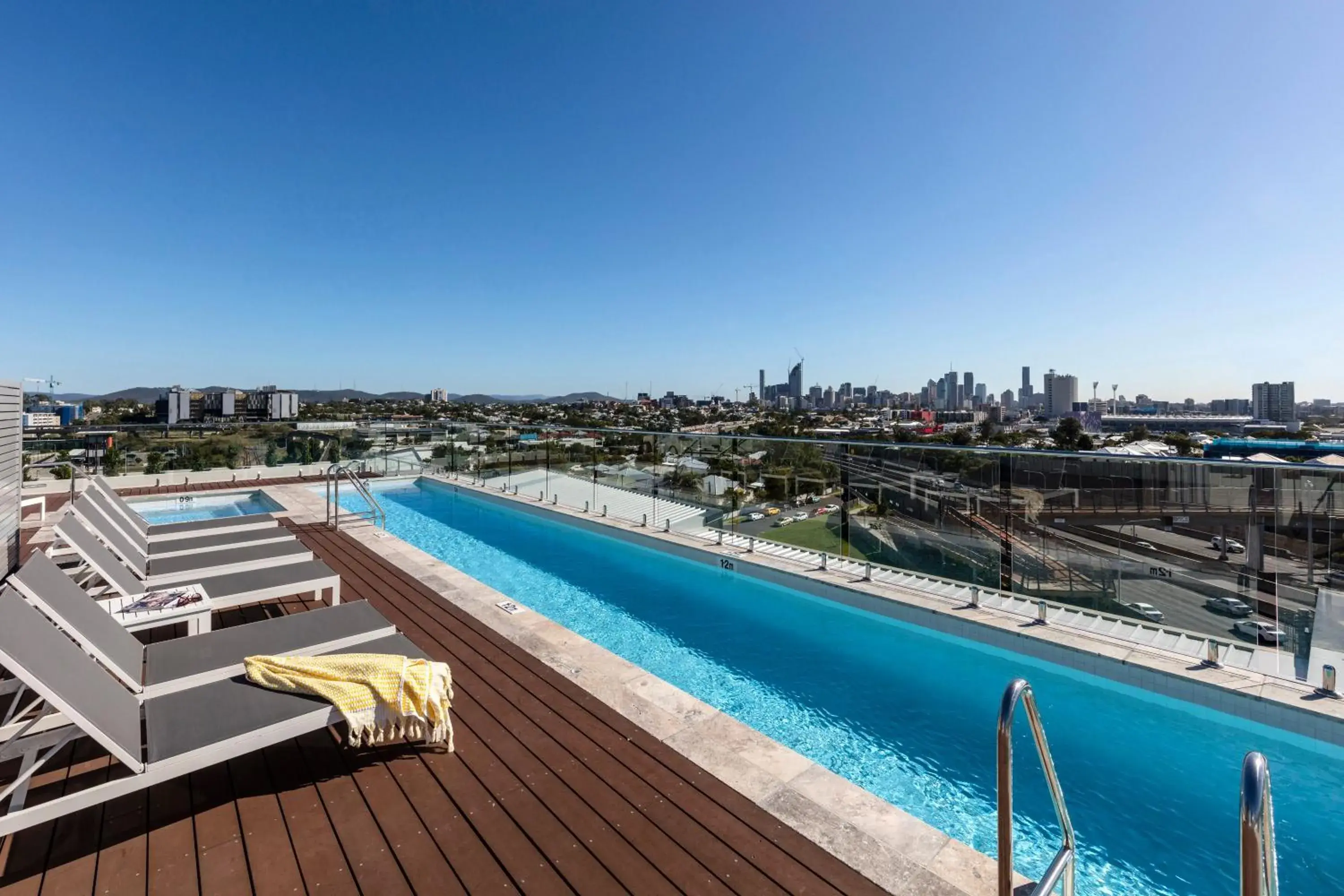 Swimming Pool in Oaks Brisbane Woolloongabba Suites