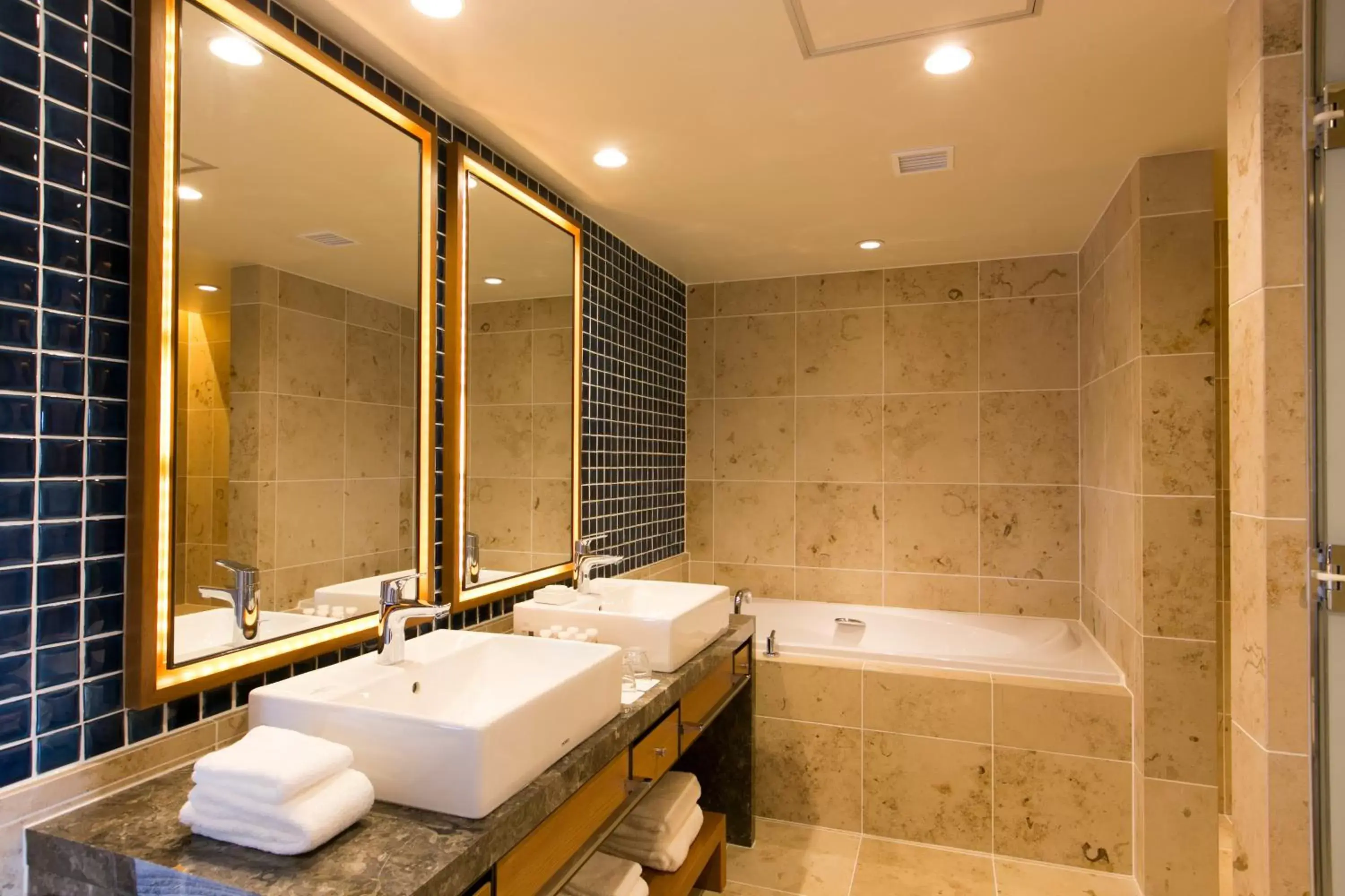 Bathroom in Highland Resort Hotel & Spa