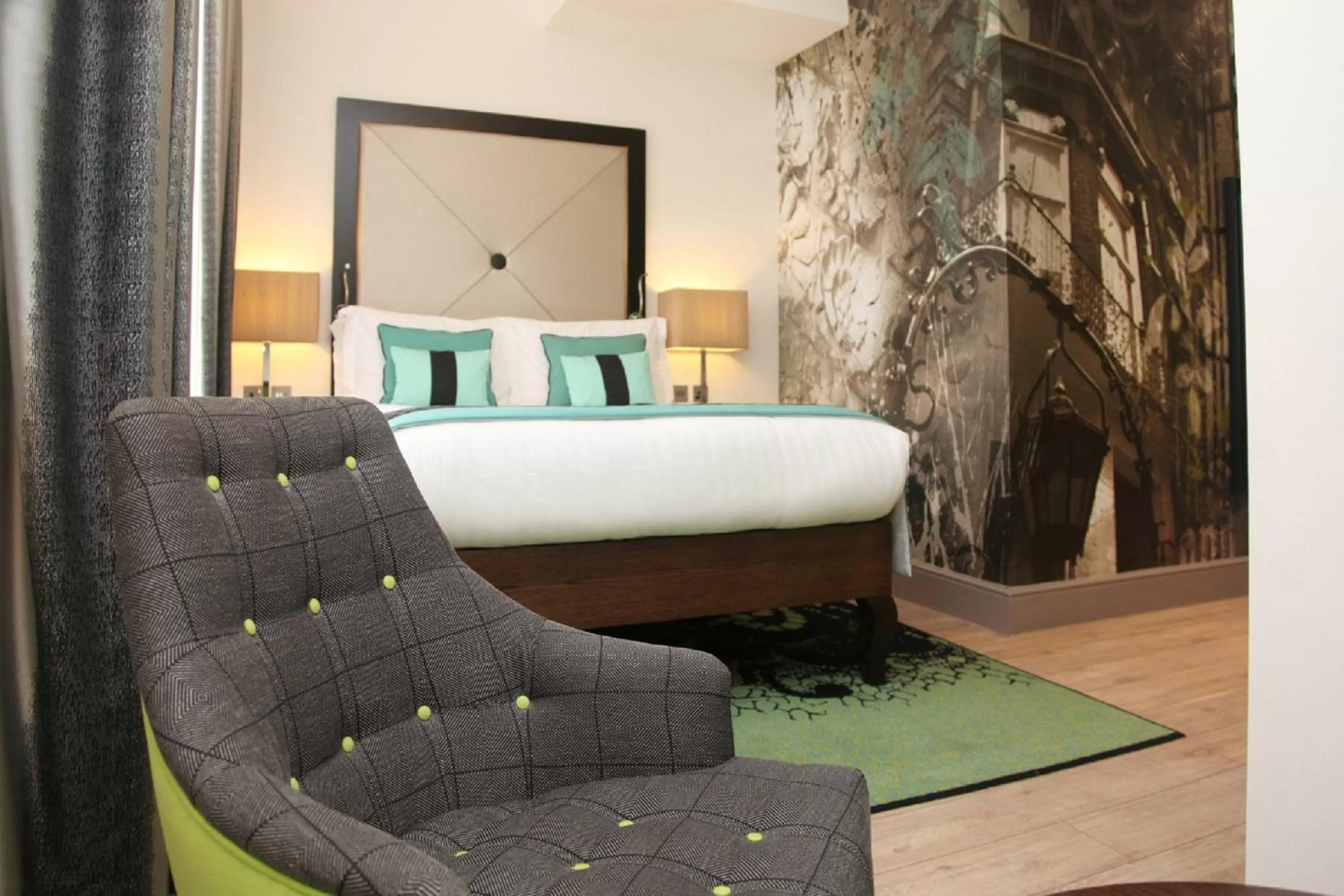 Photo of the whole room, Bed in Hotel Indigo London - Kensington by IHG