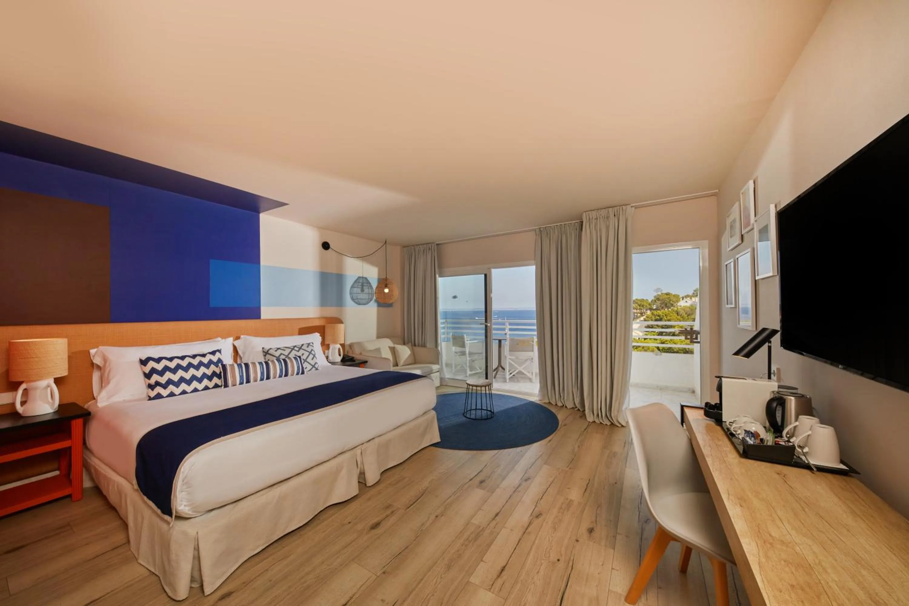 Preferred Club Double Premium Frontal Sea View Single Parent in Alua Calvia