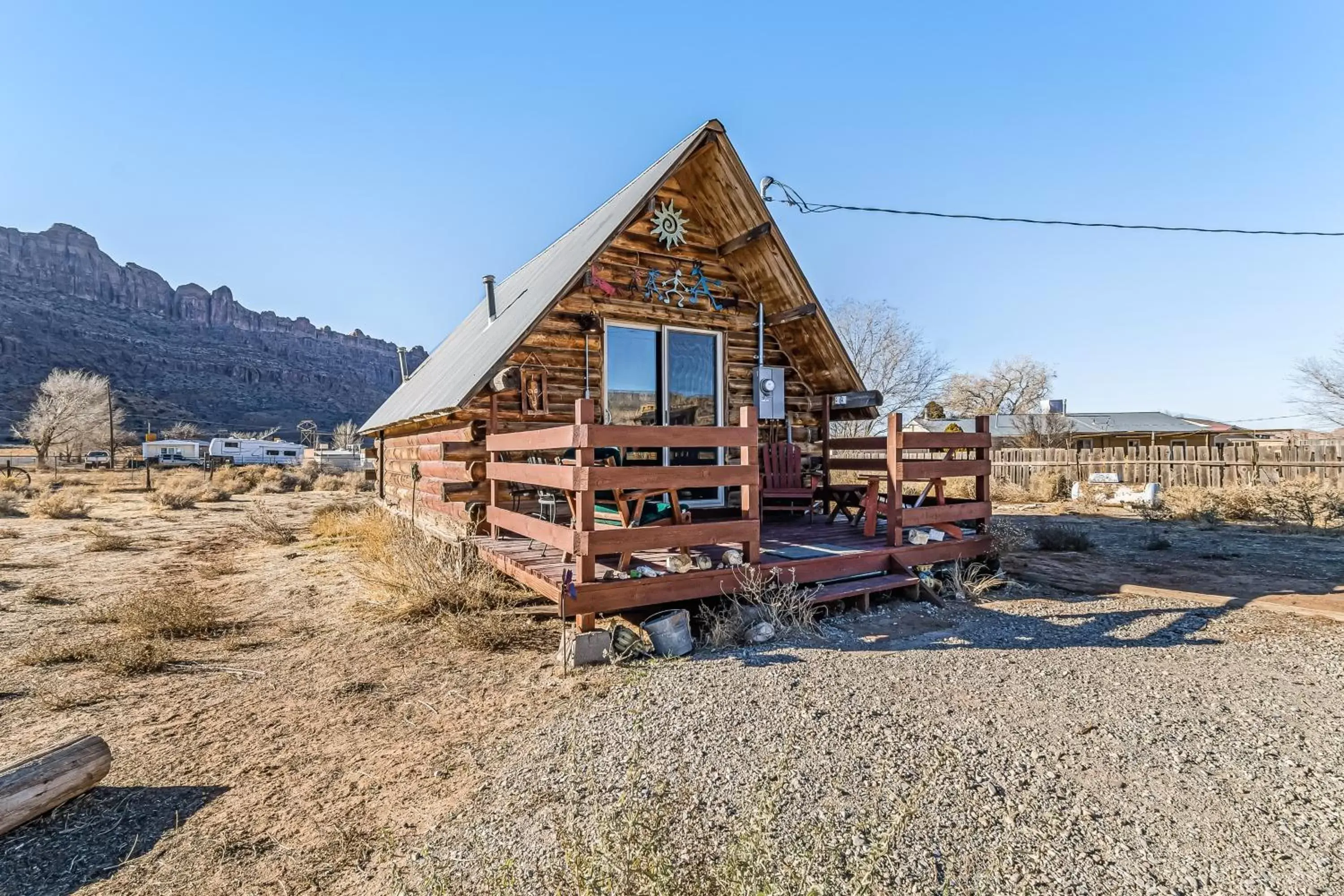 Property Building in Sunny Acres Cabin