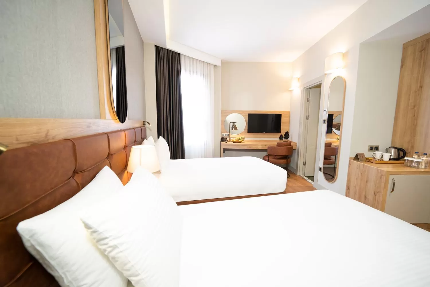 Photo of the whole room, Bed in Grand Sirkeci Hotel