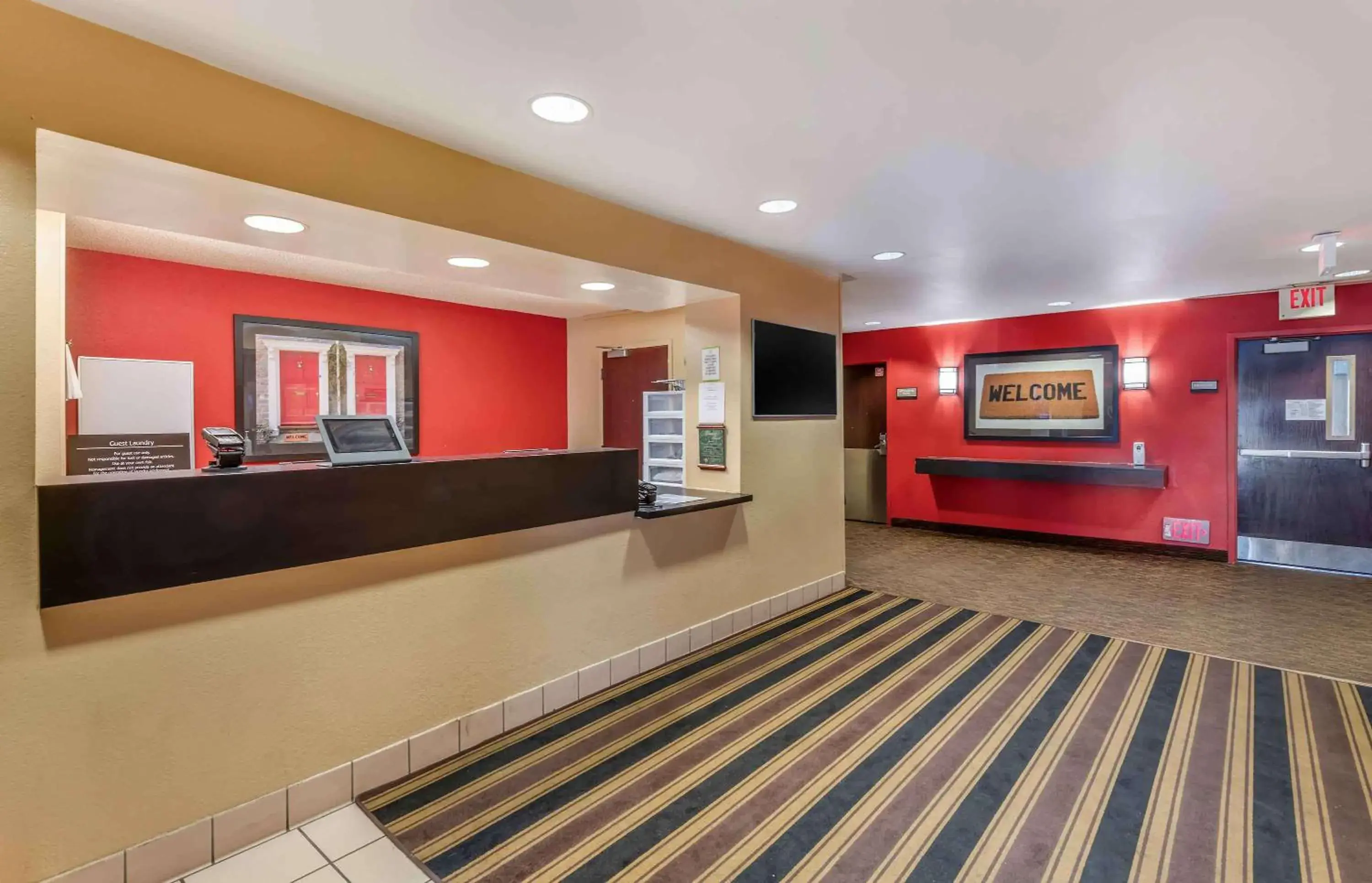 Lobby or reception, Lobby/Reception in Extended Stay America Suites - Minneapolis - Maple Grove