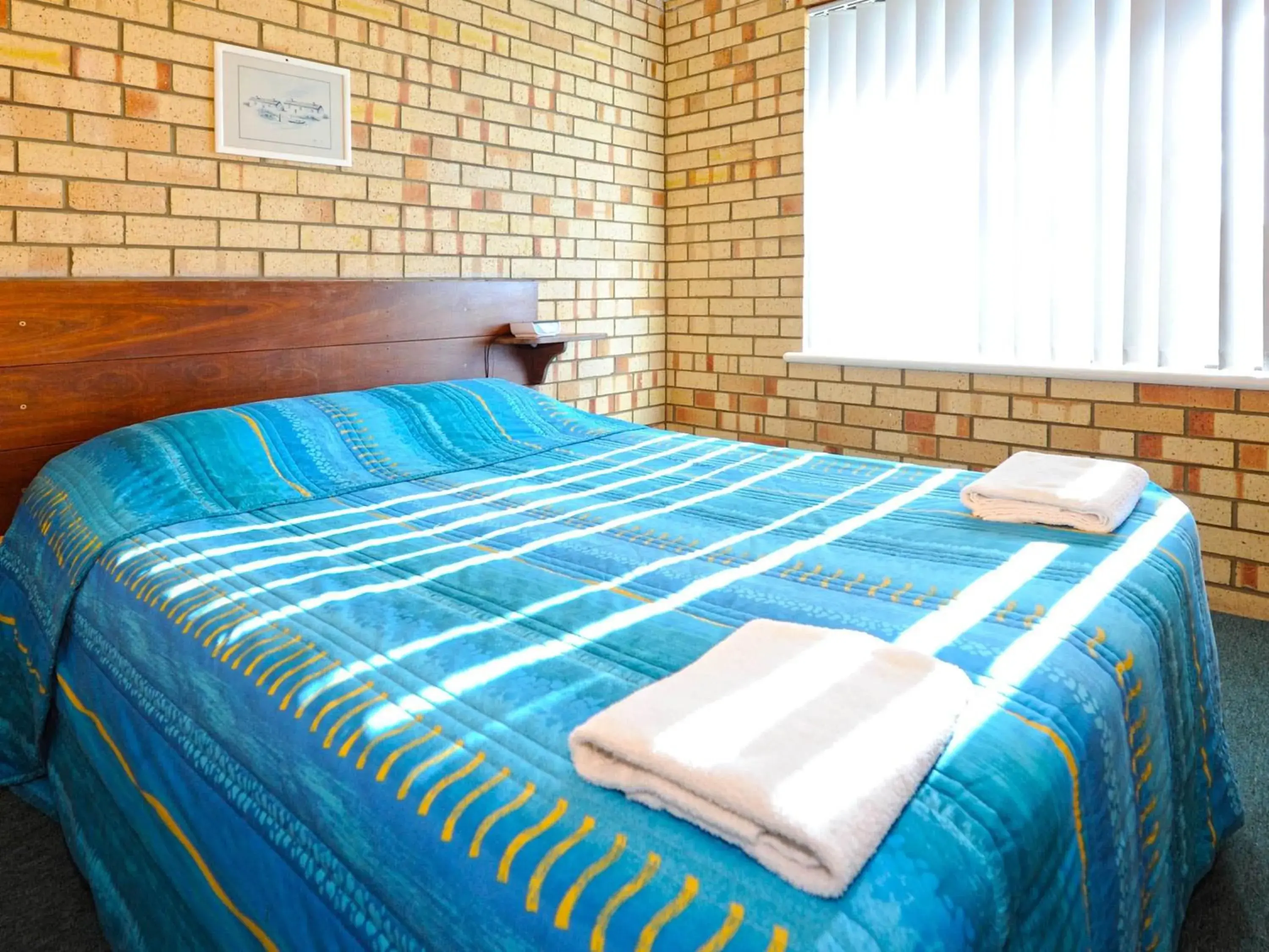 Day, Bed in Abrolhos Reef Lodge