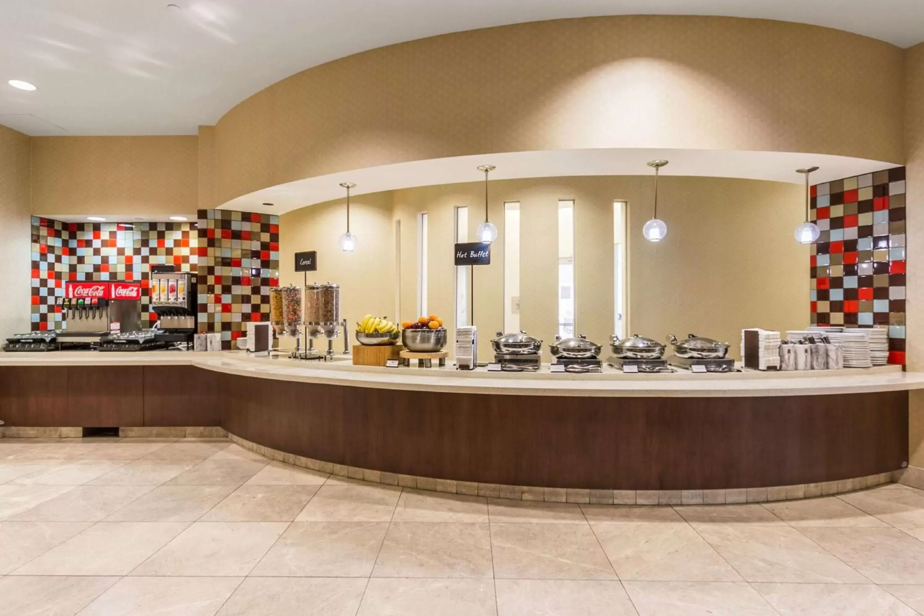 Breakfast, Restaurant/Places to Eat in Embassy Suites by Hilton Newark Airport