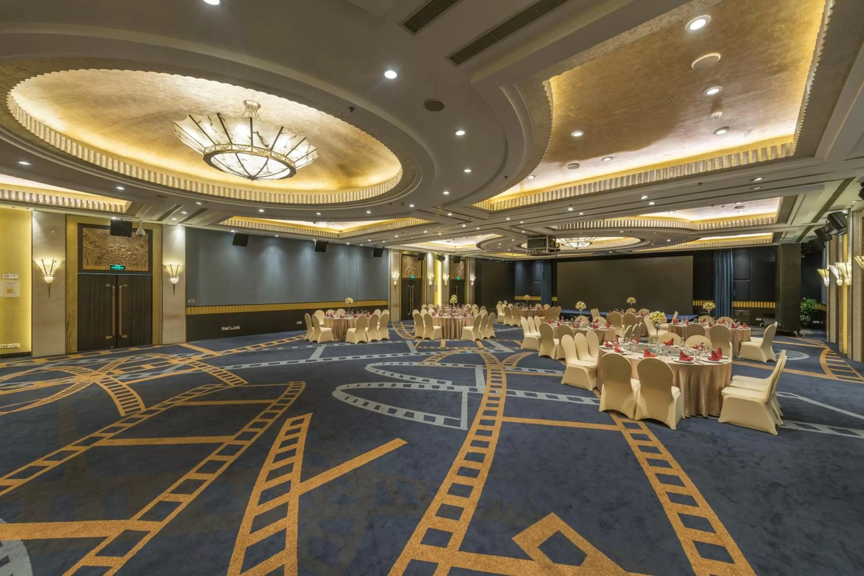 Banquet/Function facilities in Crowne Plaza Shanghai by IHG