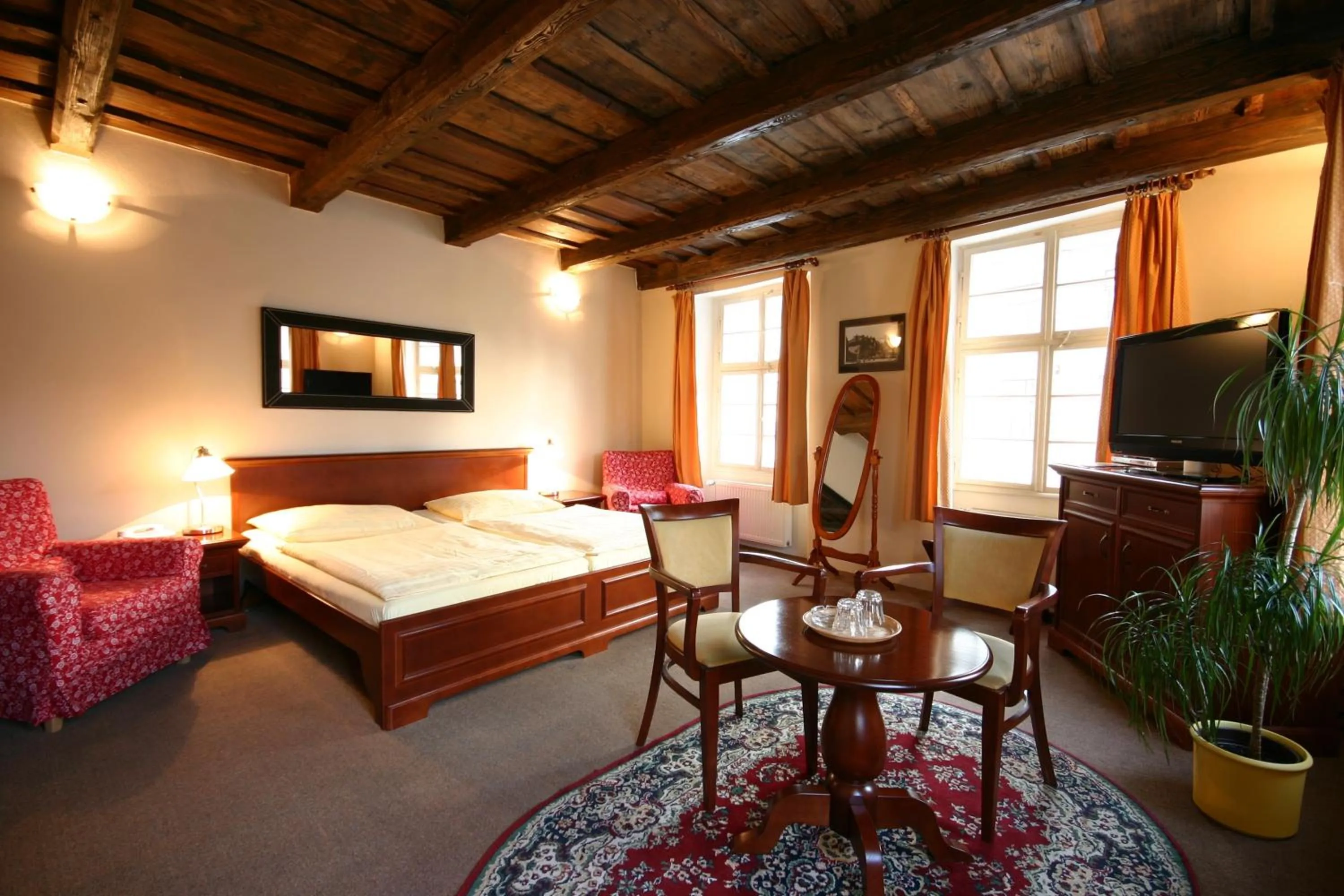 Photo of the whole room, Bed in U Tří Bubnů