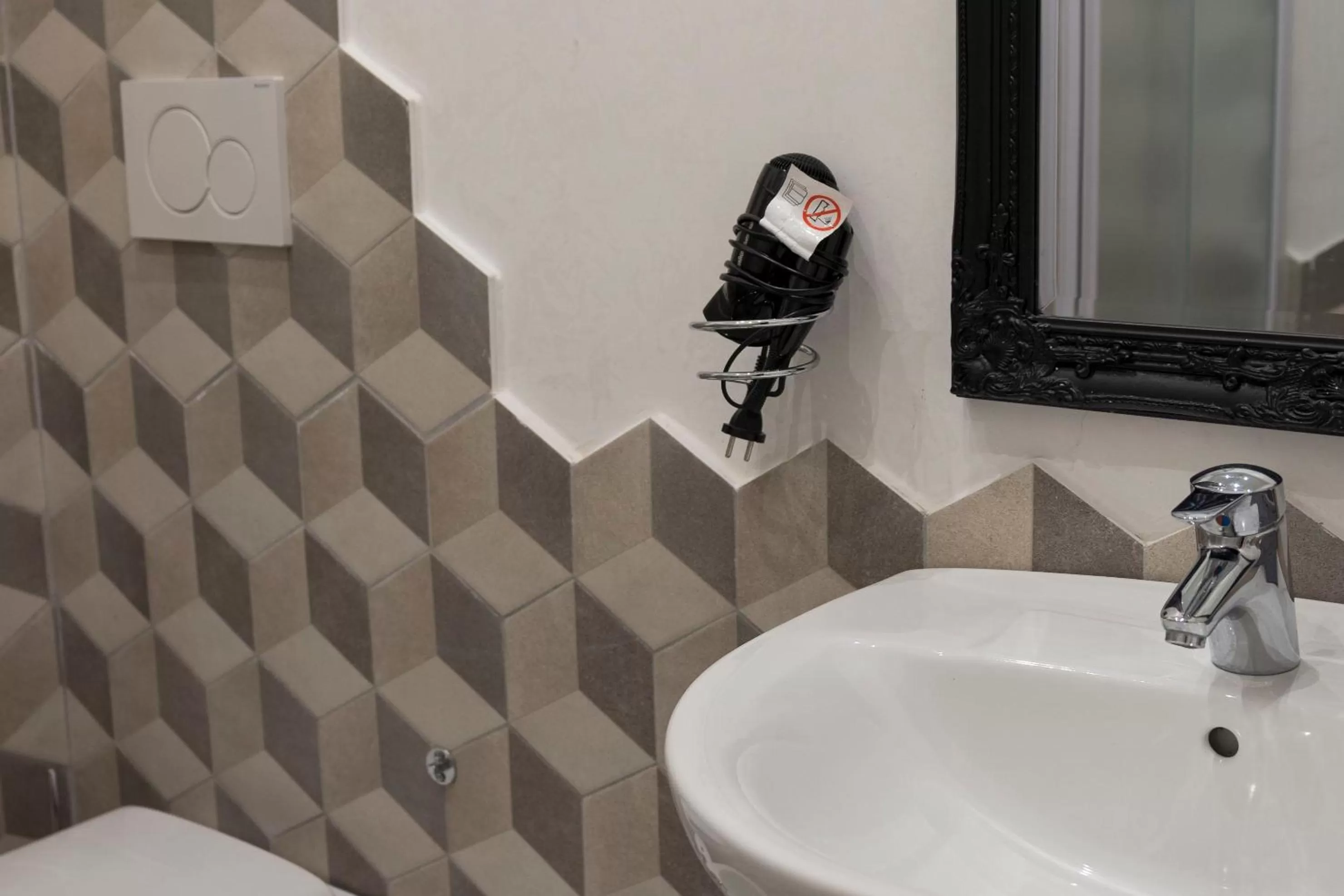 Bathroom in La Breccia A Porta Pia