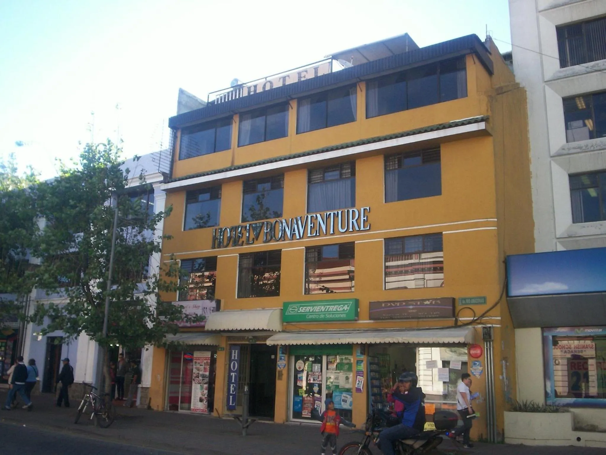 Property building in Hotel Bonaventure