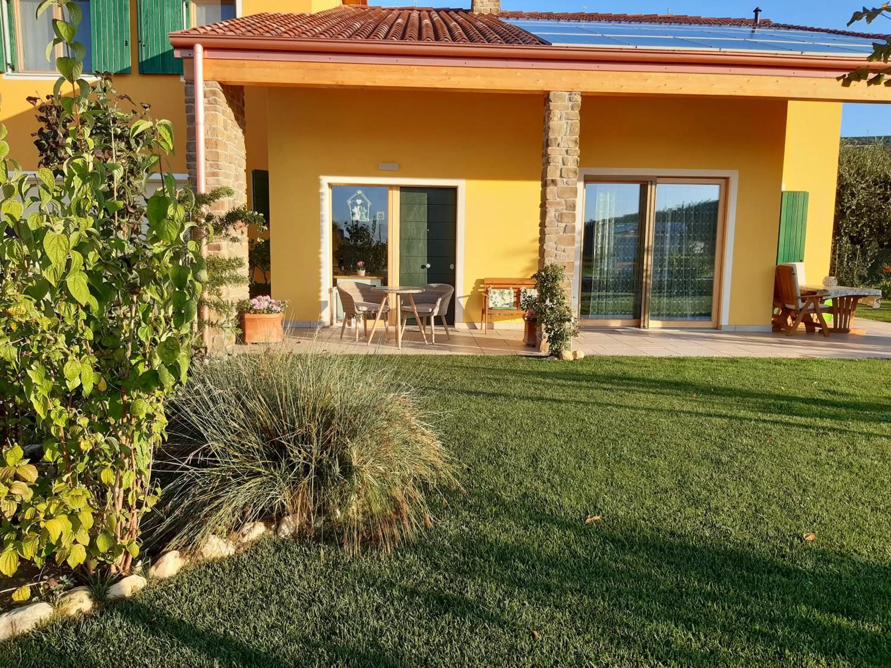 Facade/entrance, Garden in B&B Mimosa e Lillà