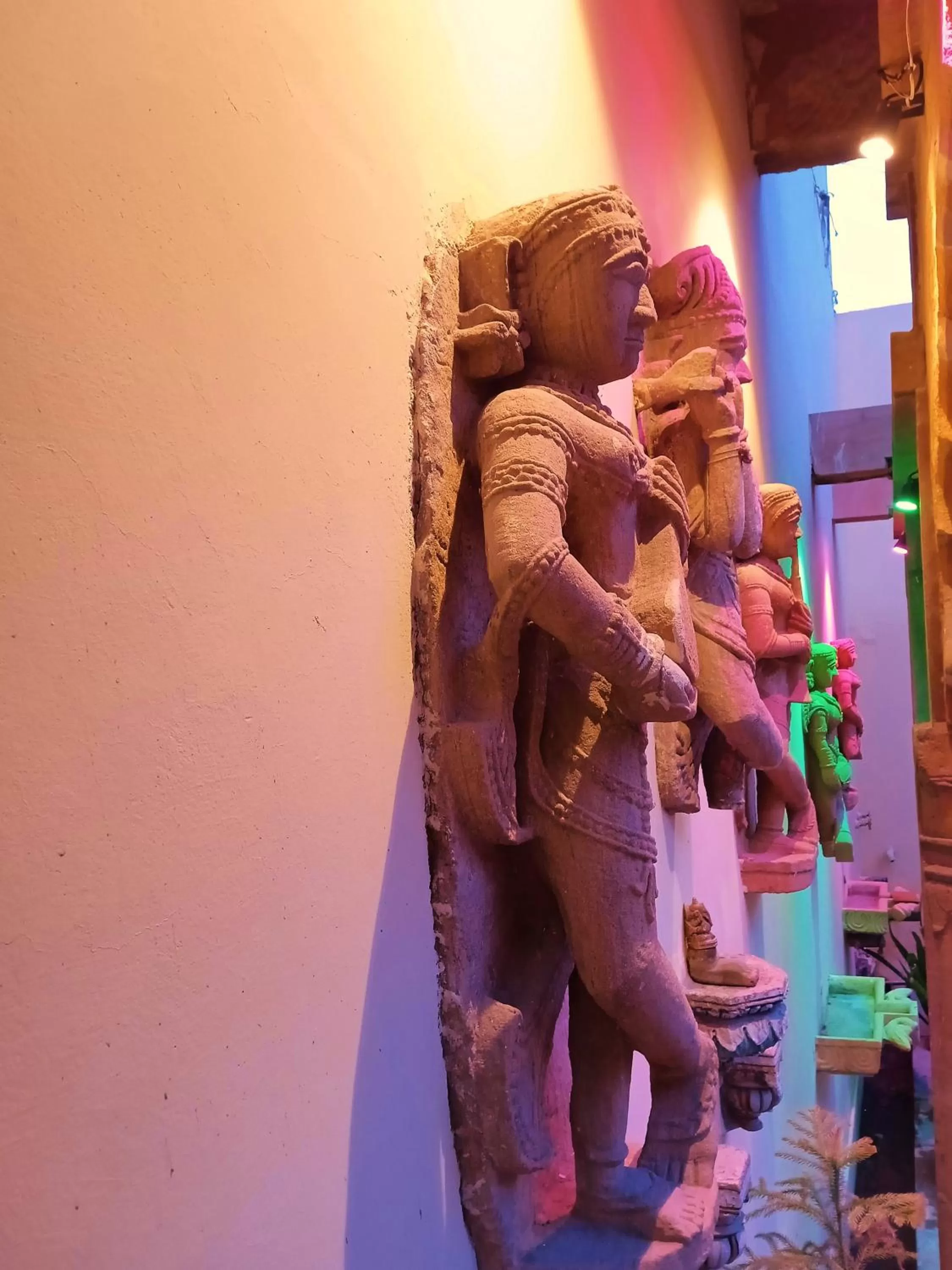 Facade/entrance in Rigmor haveli