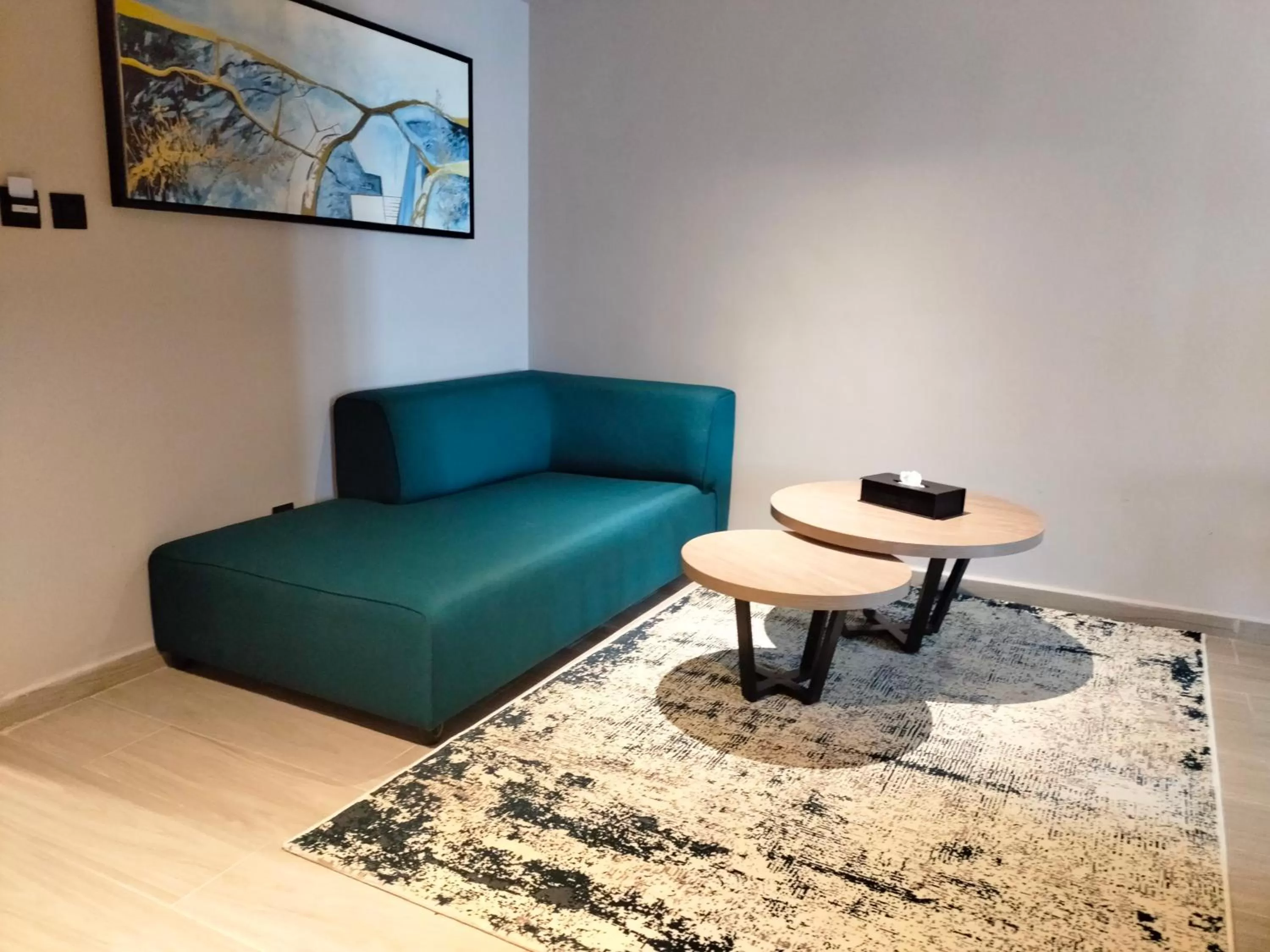 Seating area in Golden Tulip El Mechtel