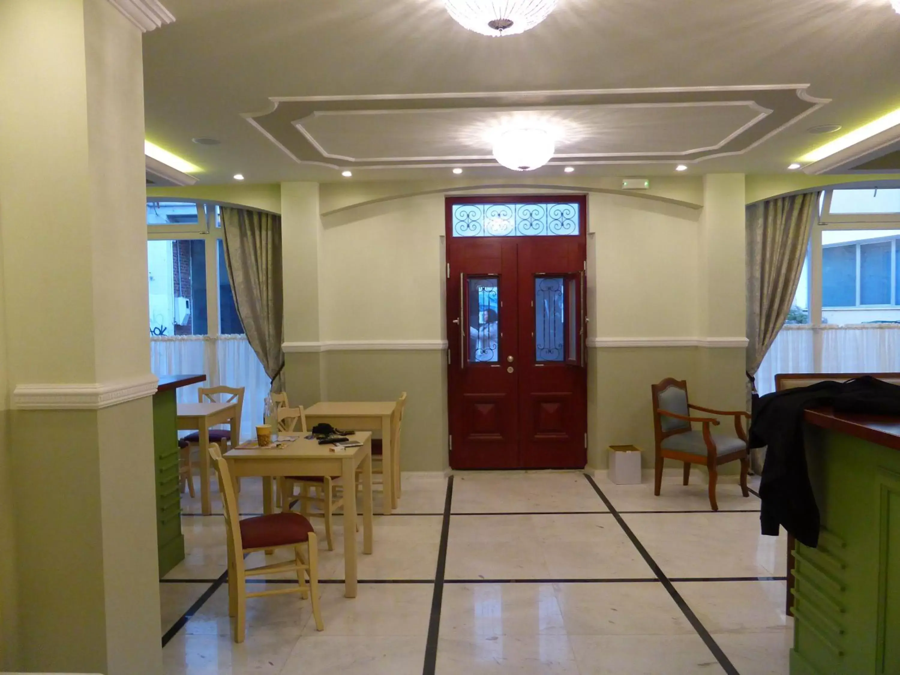 Dining area in HOTEL TSARSI