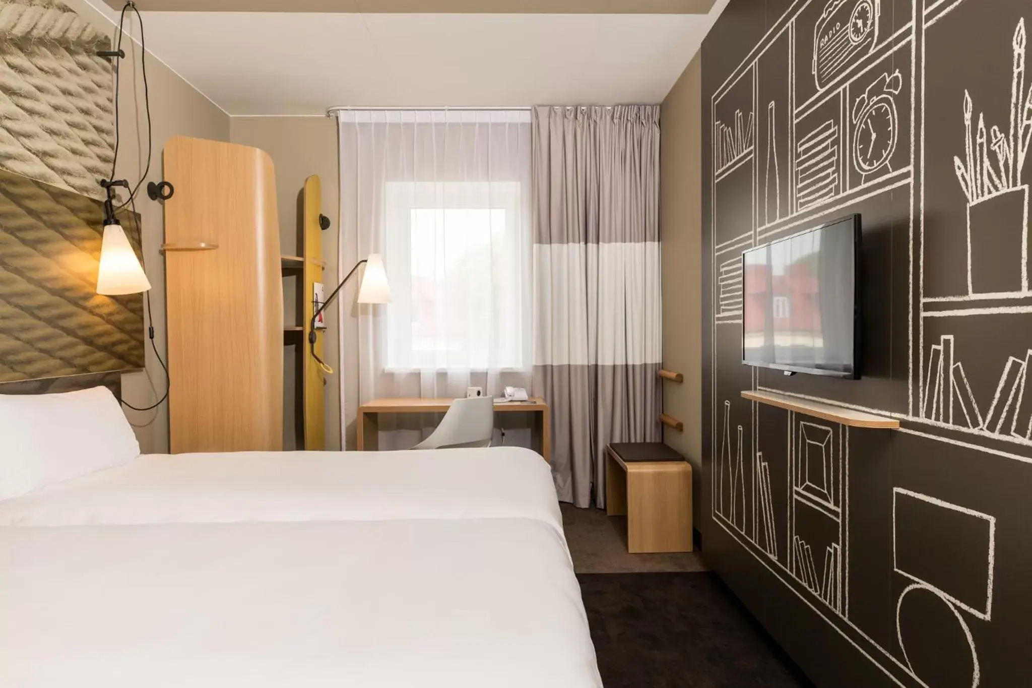 Bedroom, Bed in ibis Vilnius Centre