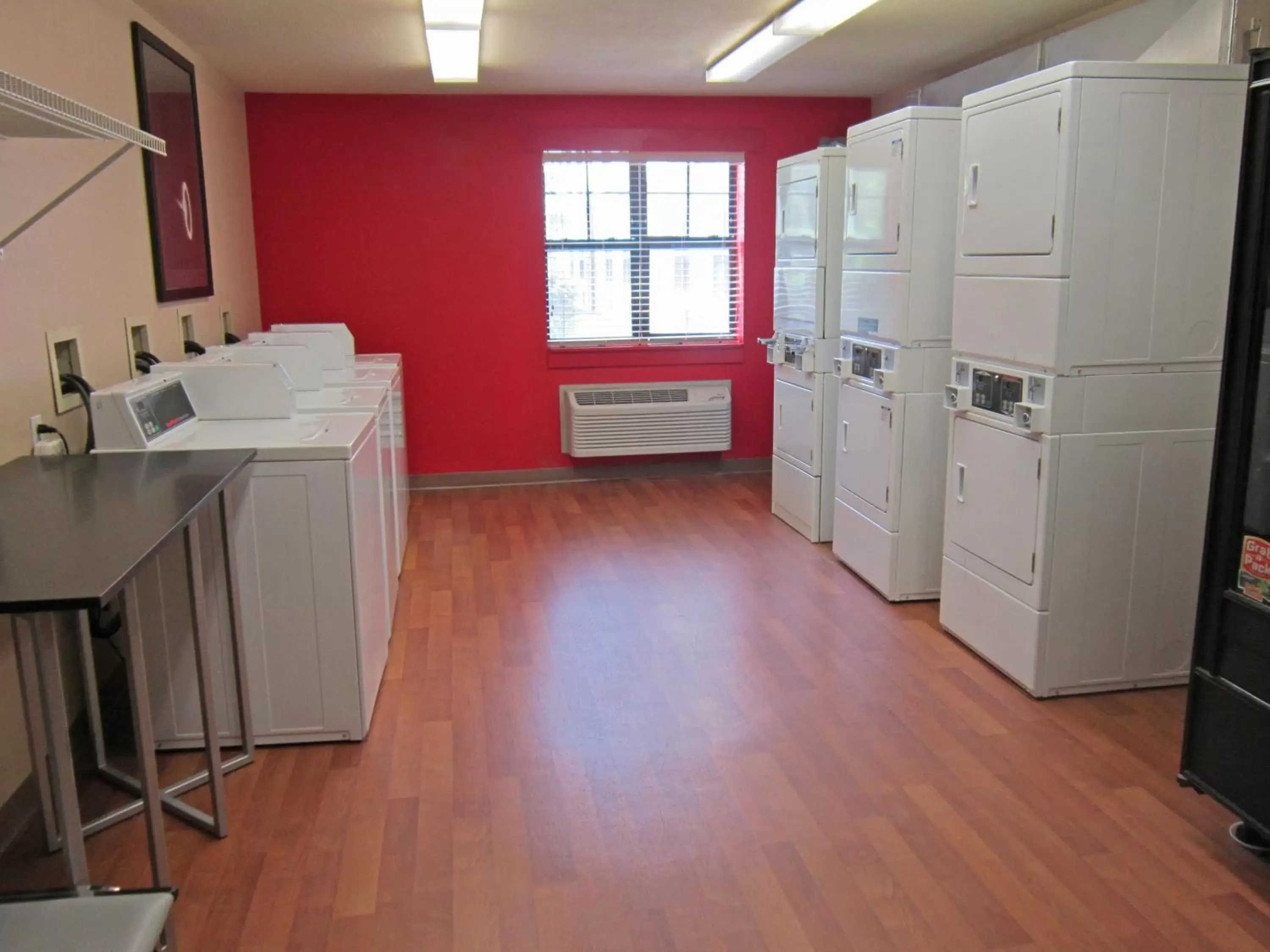 Other, Kitchen/Kitchenette in Extended Stay America Suites - Rochester - Henrietta