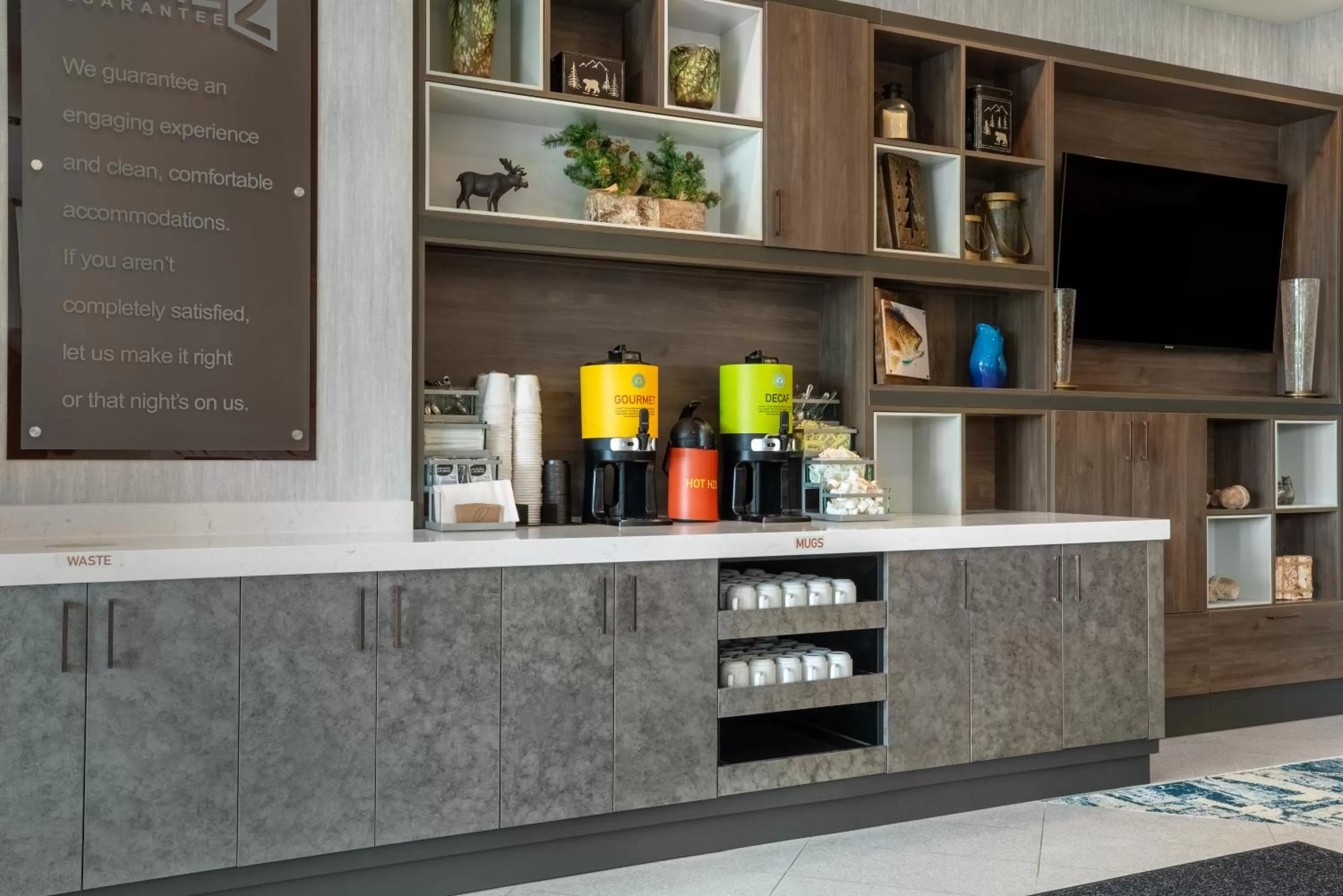 Coffee/tea facilities in Home2 Suites By Hilton Huntsville