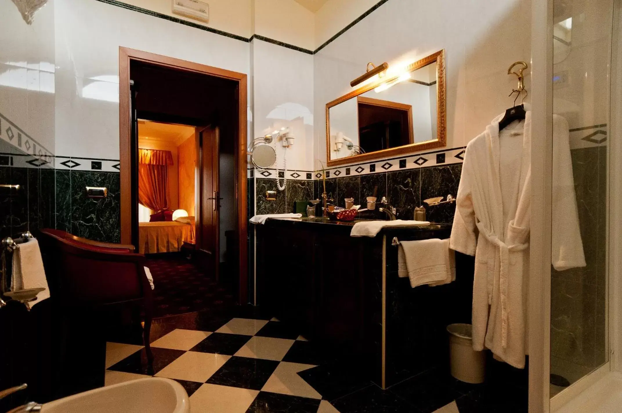 Bathroom in Parco dei Principi Hotel