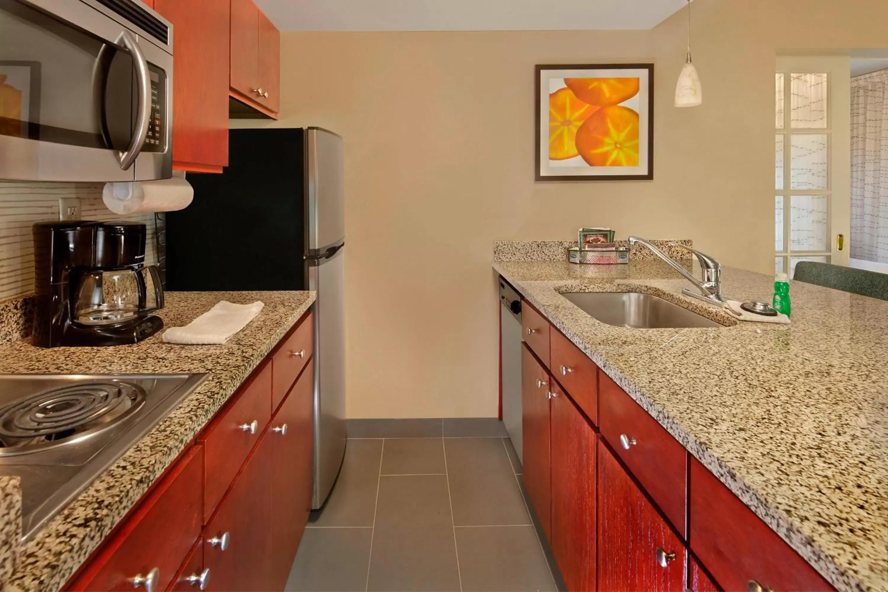 Bedroom, Kitchen/Kitchenette in Residence Inn Boston Tewksbury/Andover