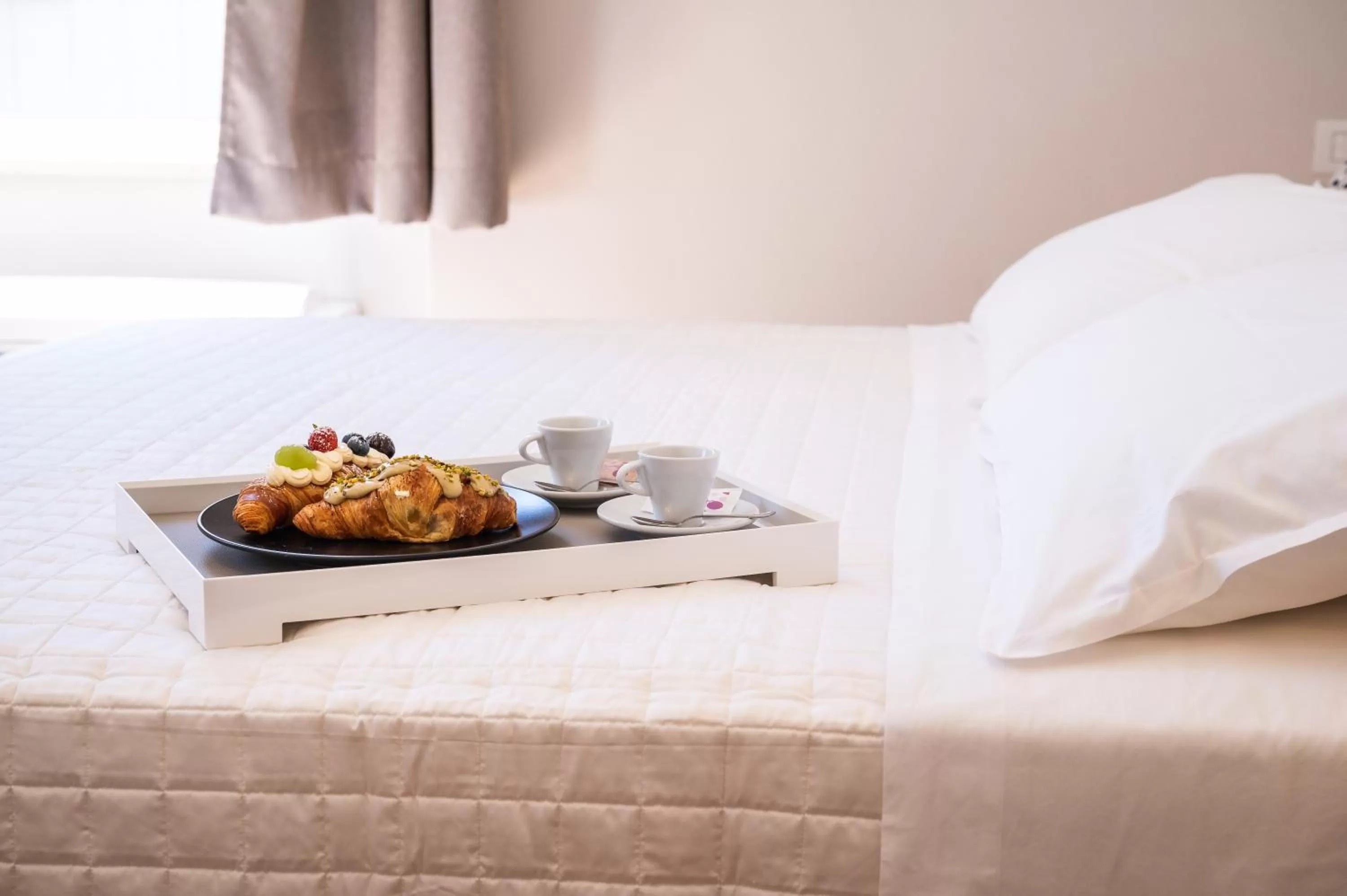 Breakfast in ViaNettuno