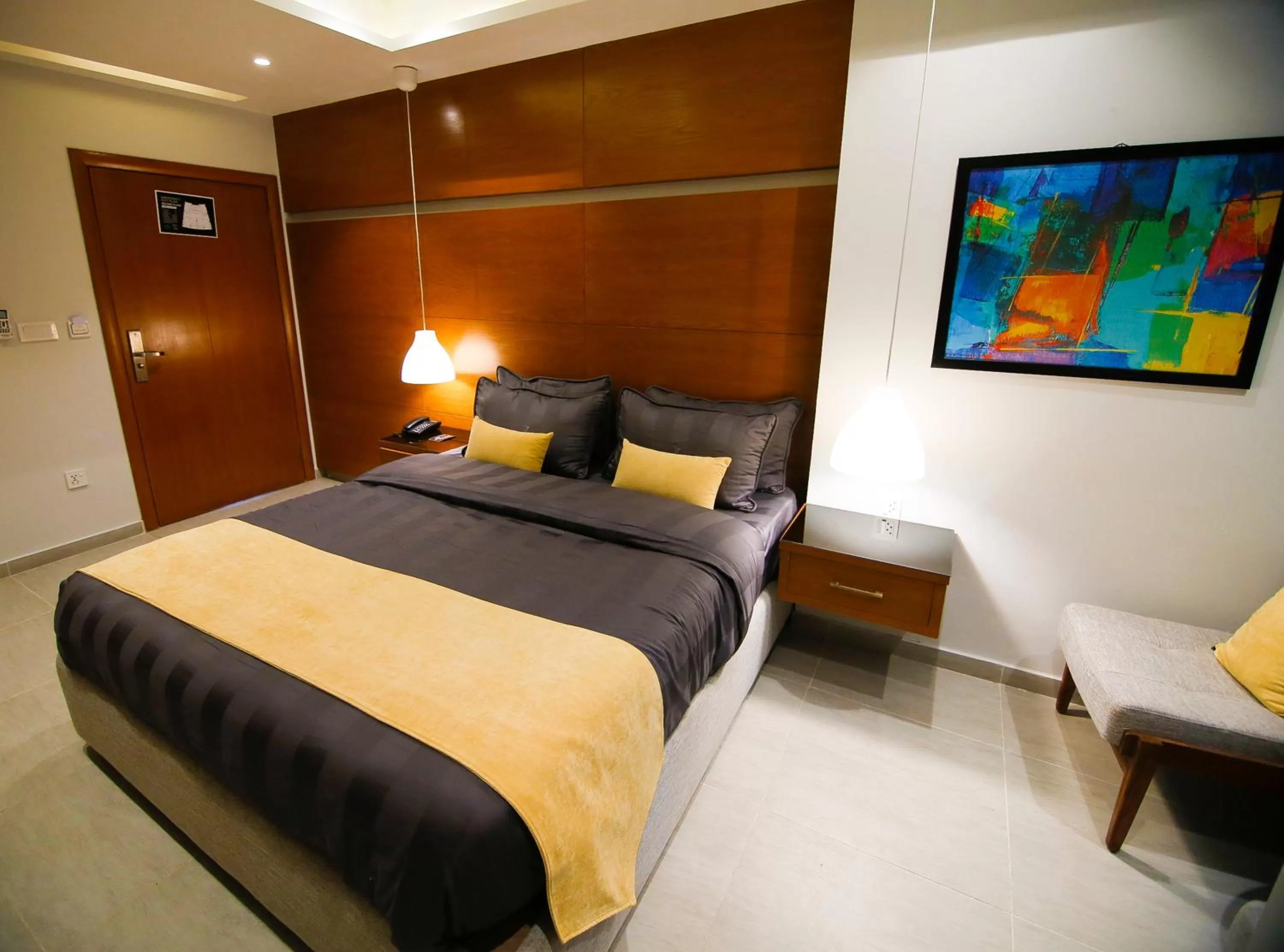 Bedroom, Bed in Space Express