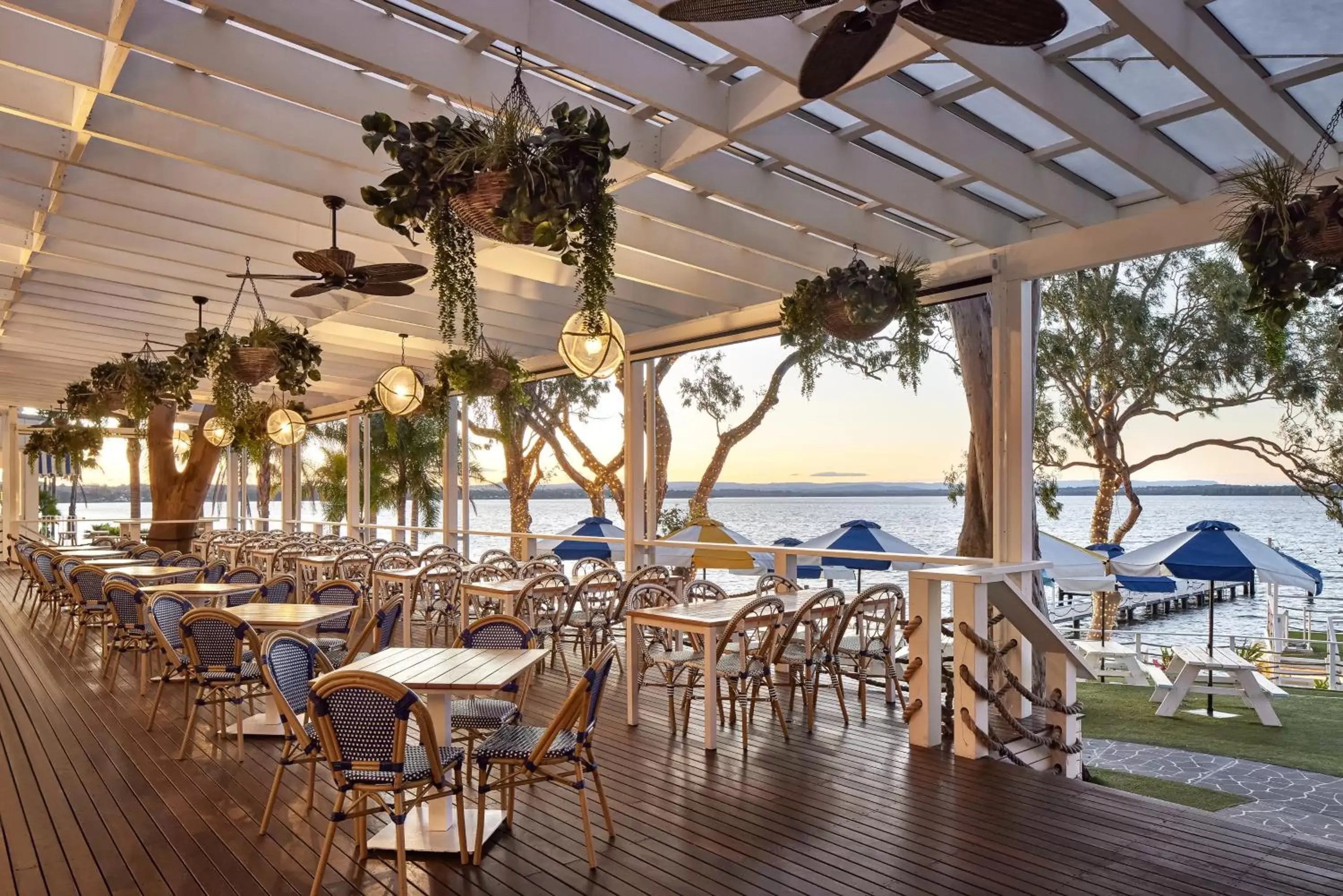 Patio, Restaurant/Places to Eat in The Beachcomber Hotel & Resort, Ascend Hotel Collection