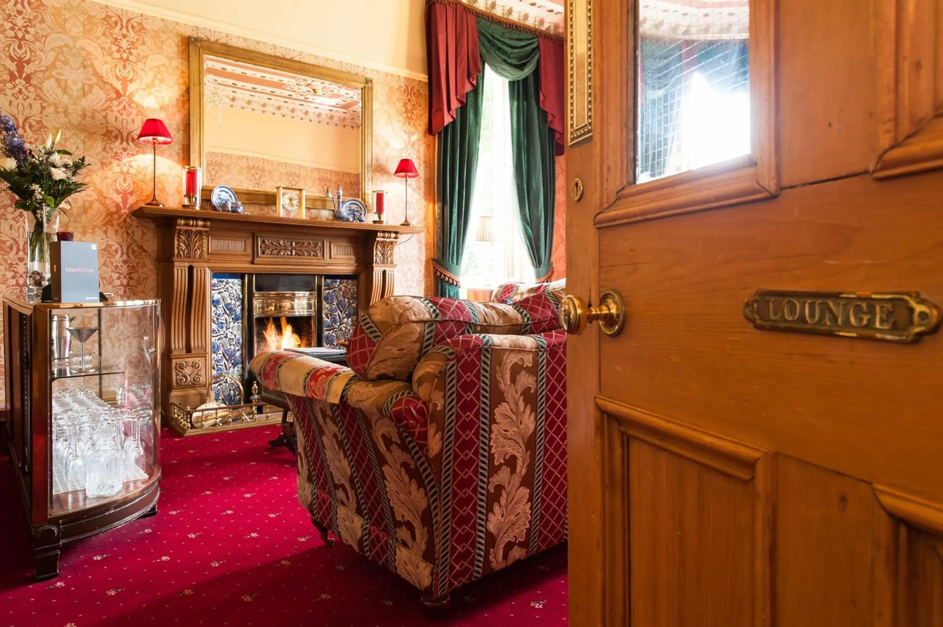 Lounge or bar, Seating Area in Kildonan Lodge Hotel