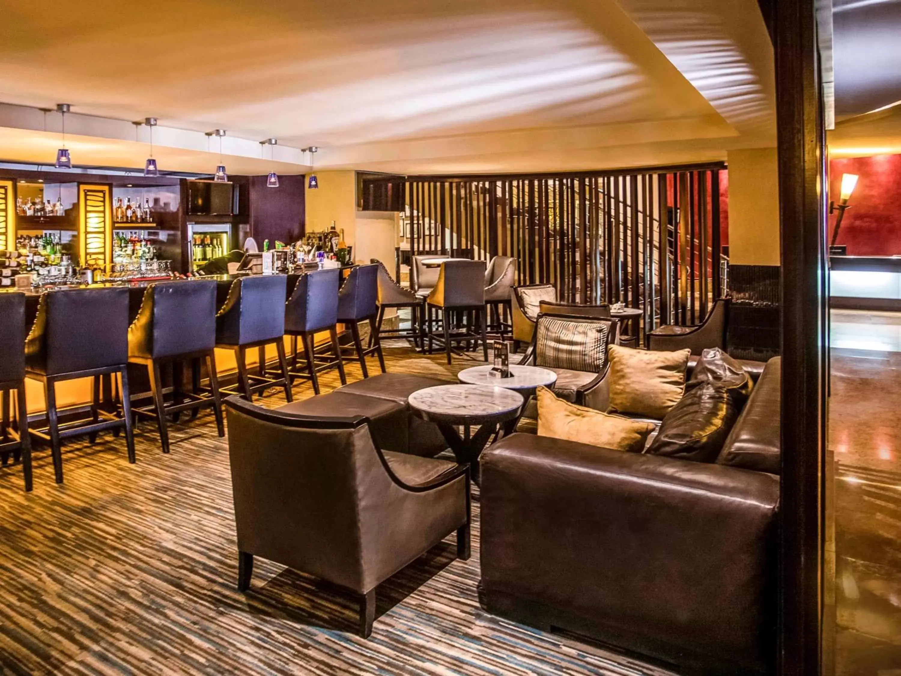 Lounge or bar, Restaurant/Places to Eat in Mövenpick Hotel Ikoyi Lagos