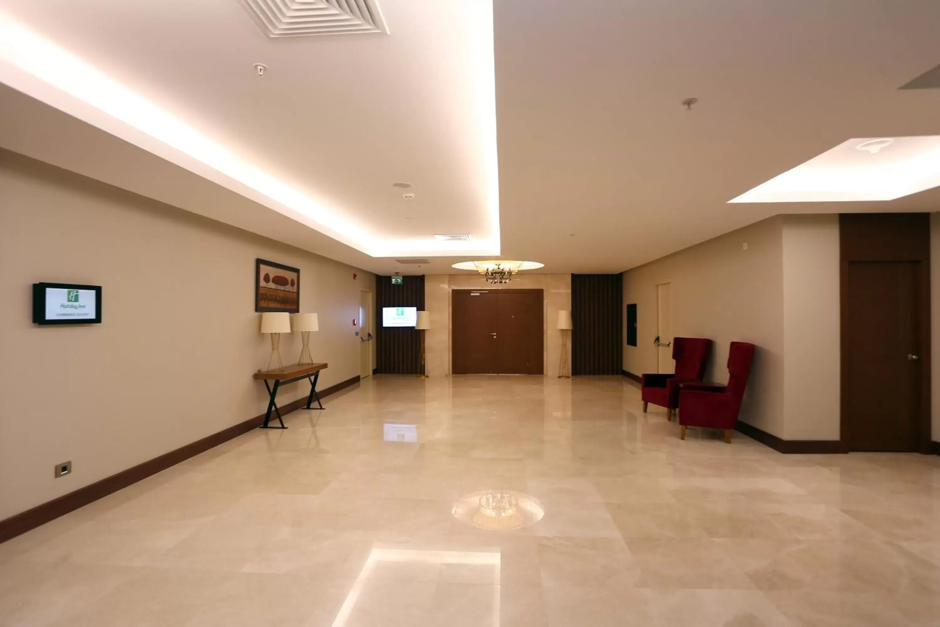 Meeting/conference room, Lobby/Reception in Holiday Inn Ankara - Cukurambar, an IHG Hotel