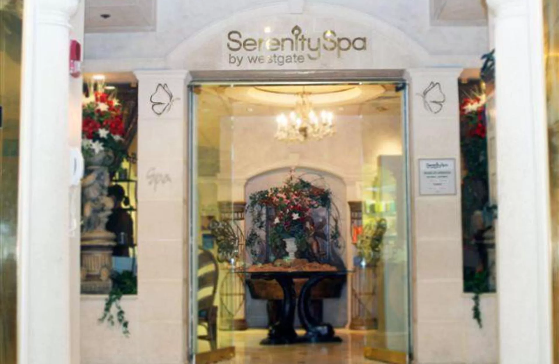 STUNNING CONDO NEAR UNIVERSAL STUDIOS