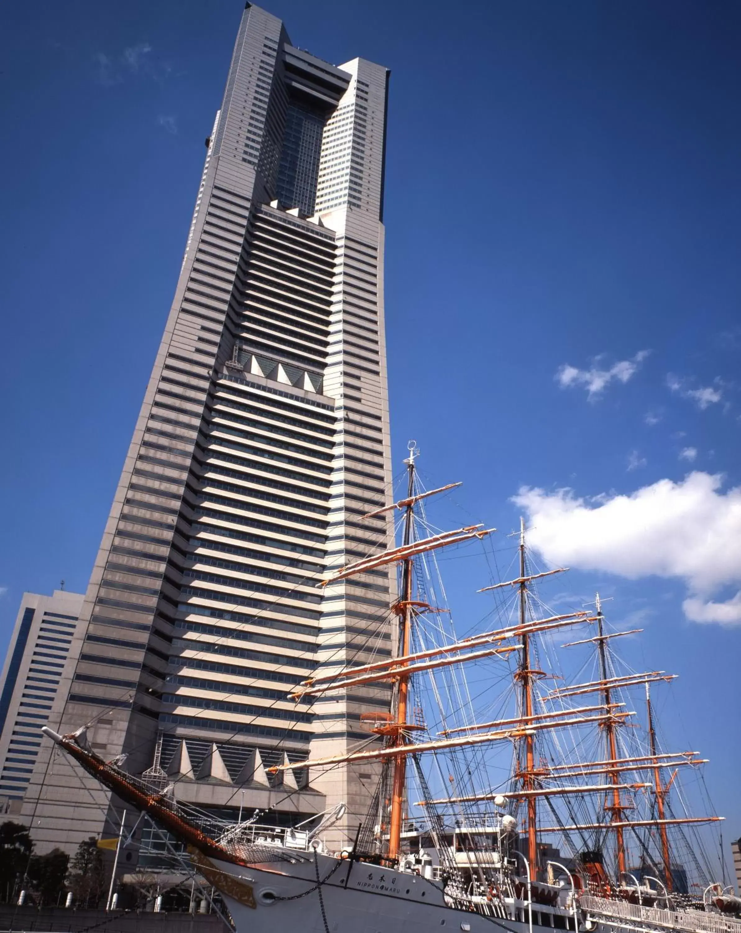 Property Building in Yokohama Royal Park Hotel