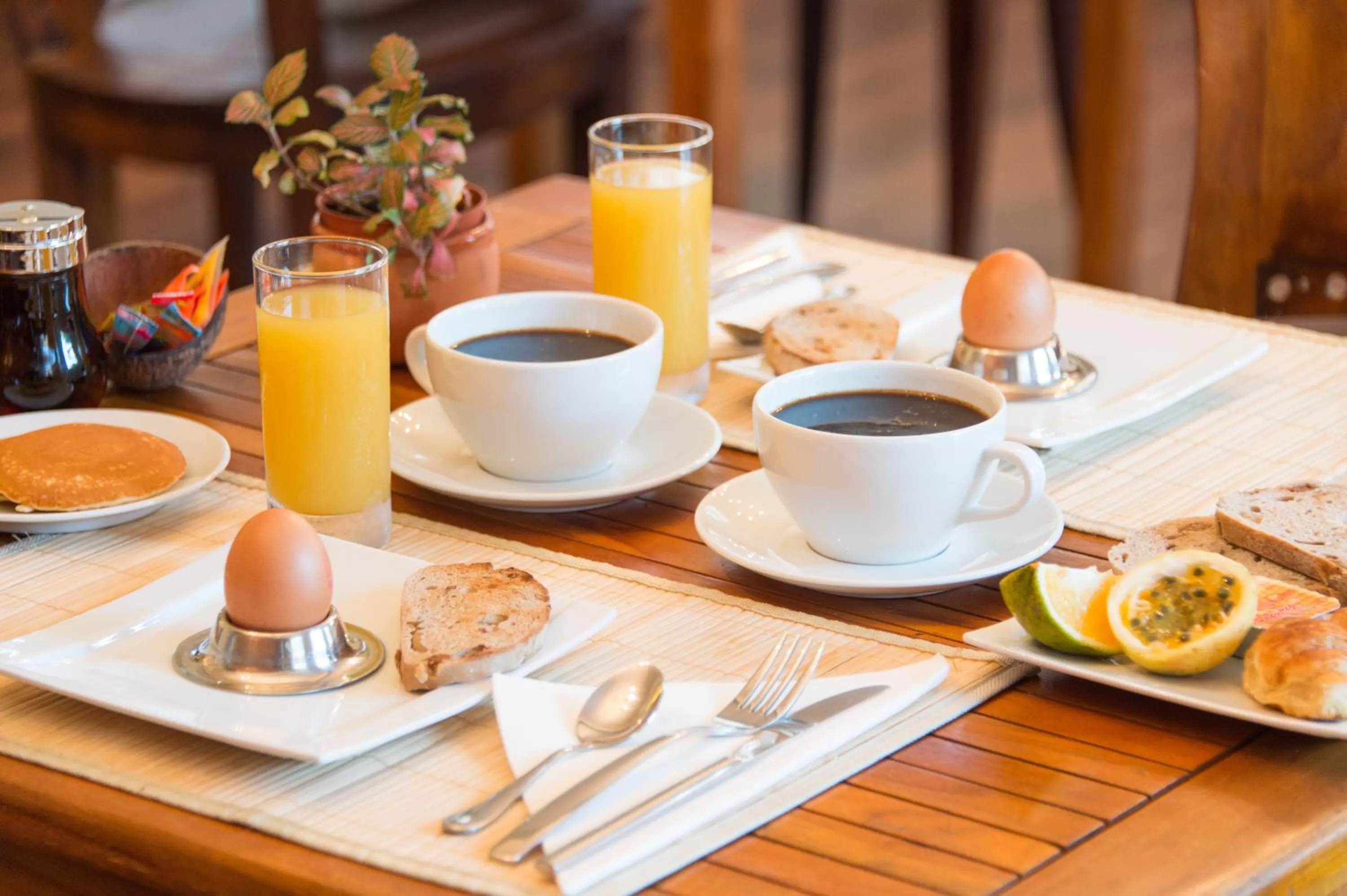 Continental breakfast in Hotel l'Impératrice