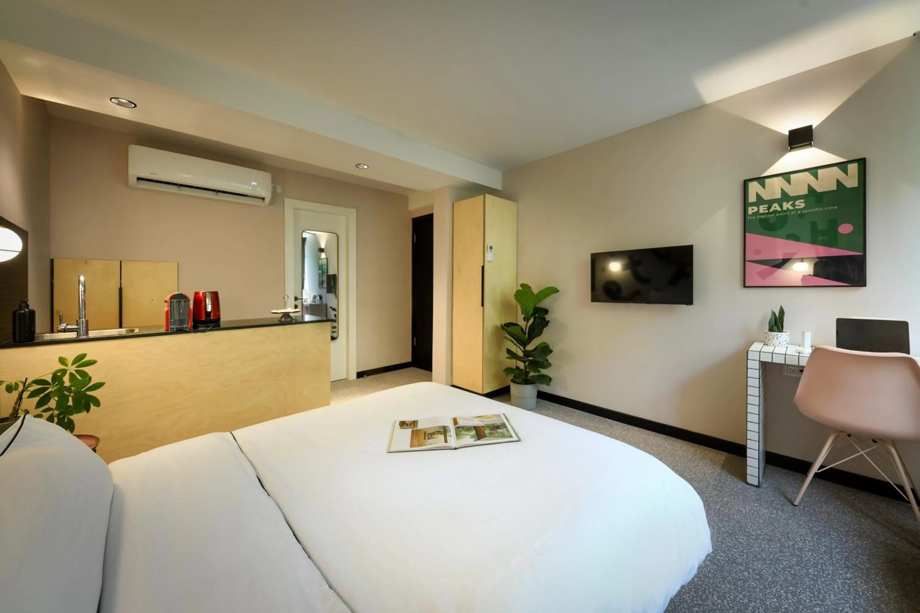 Bed in Pixel Dizengoff Square - Hotel & Spa