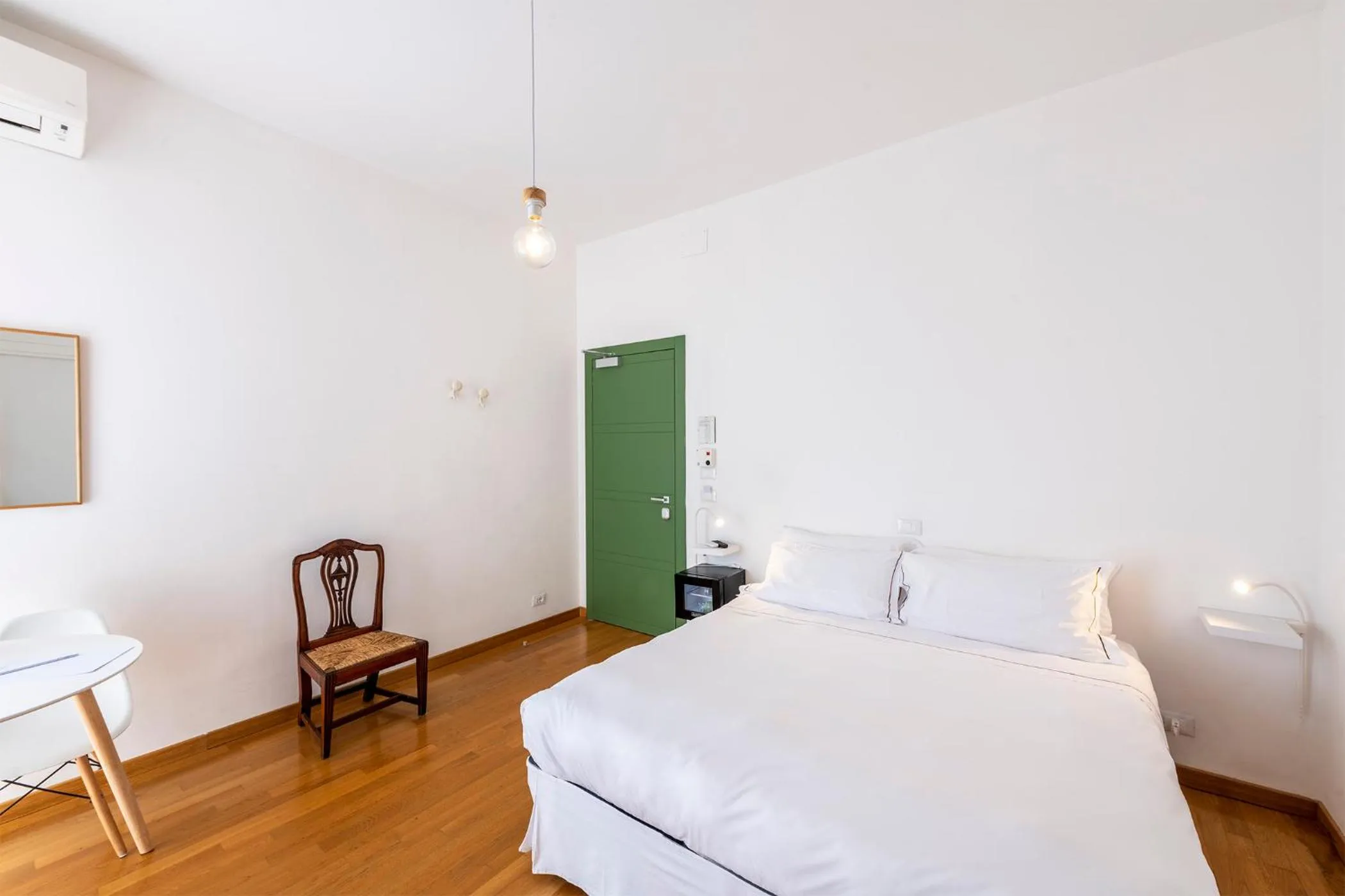 Bed in Hotel San Michele