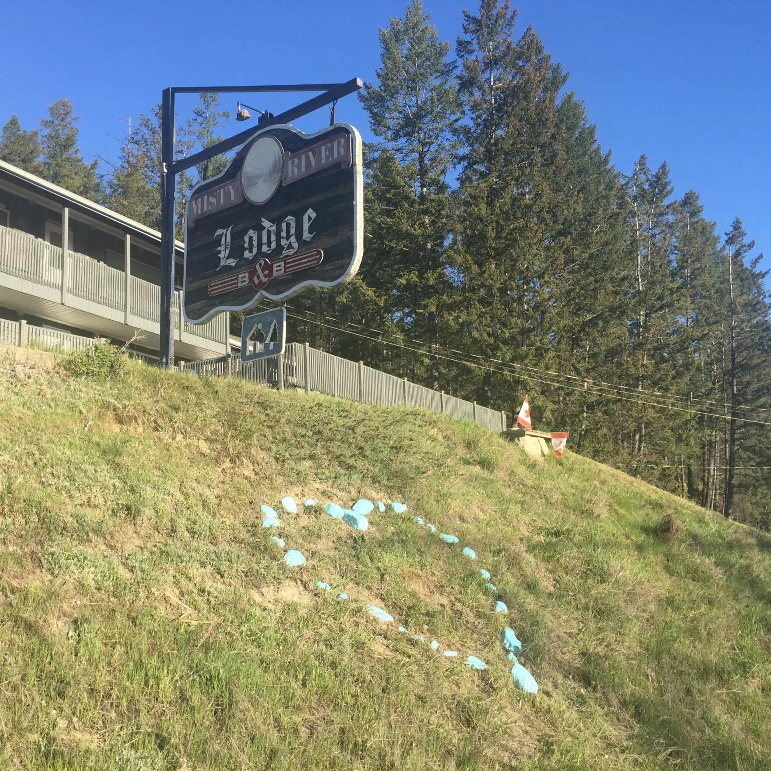 Property logo or sign in Misty River Lodge