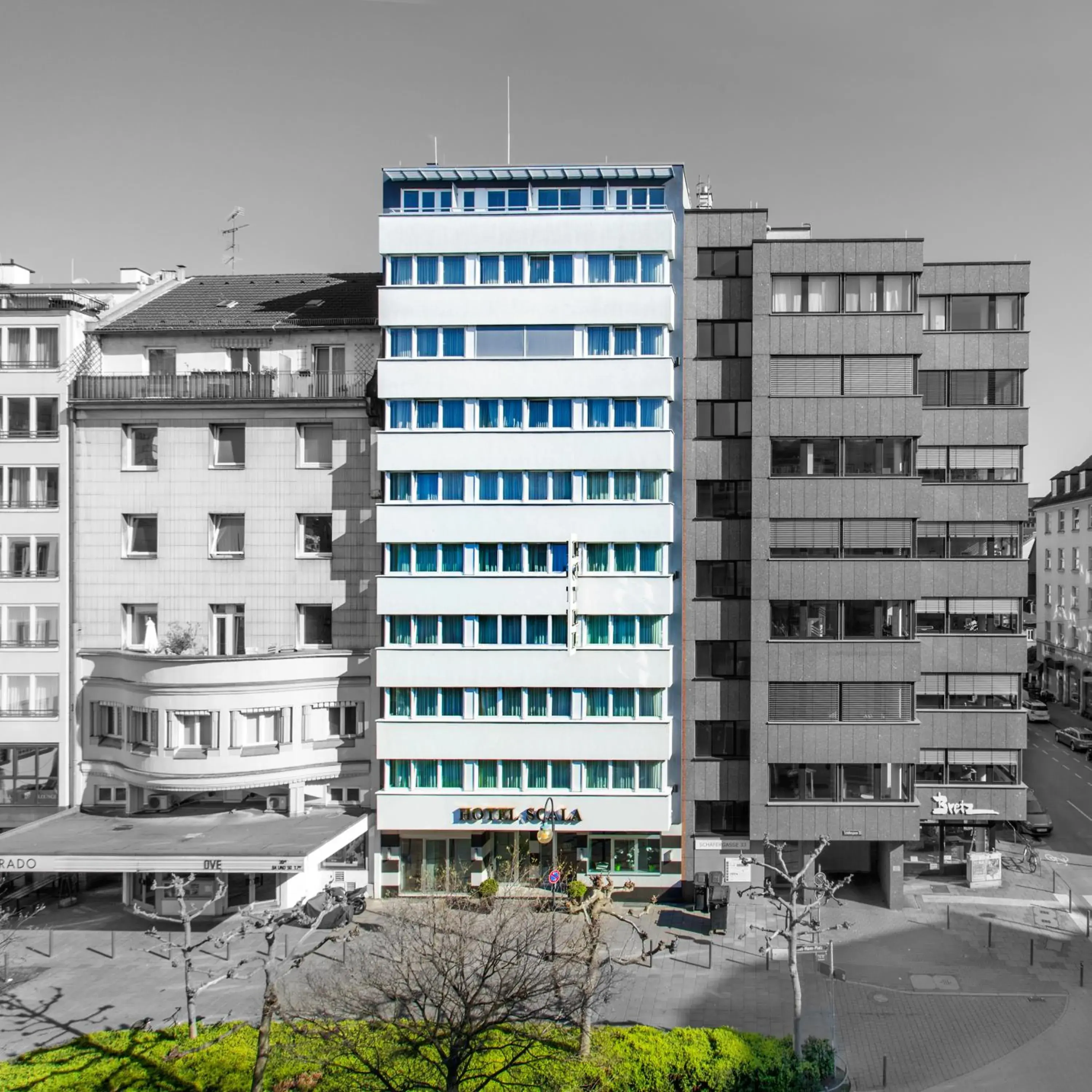 Property Building in Hotel Scala Frankfurt City Centre