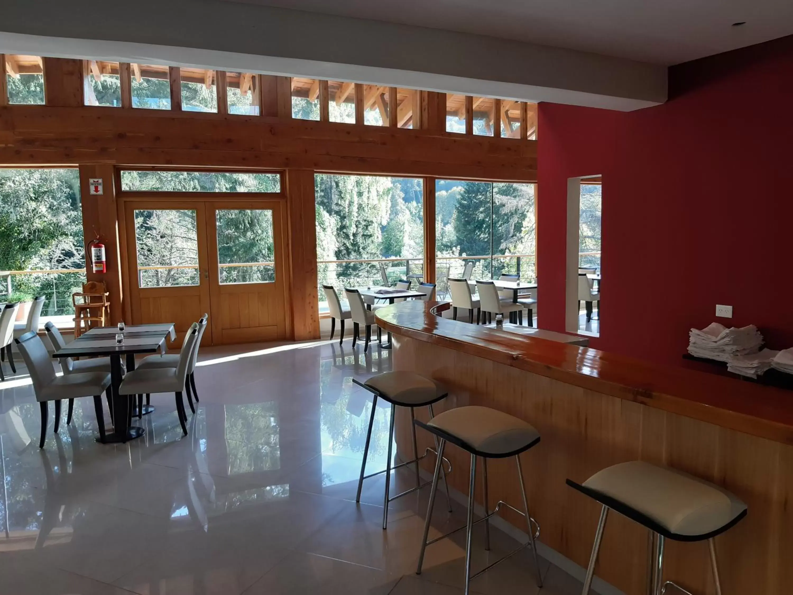 Restaurant/places to eat, Lounge/Bar in Ruca Kuyen Golf & Resort