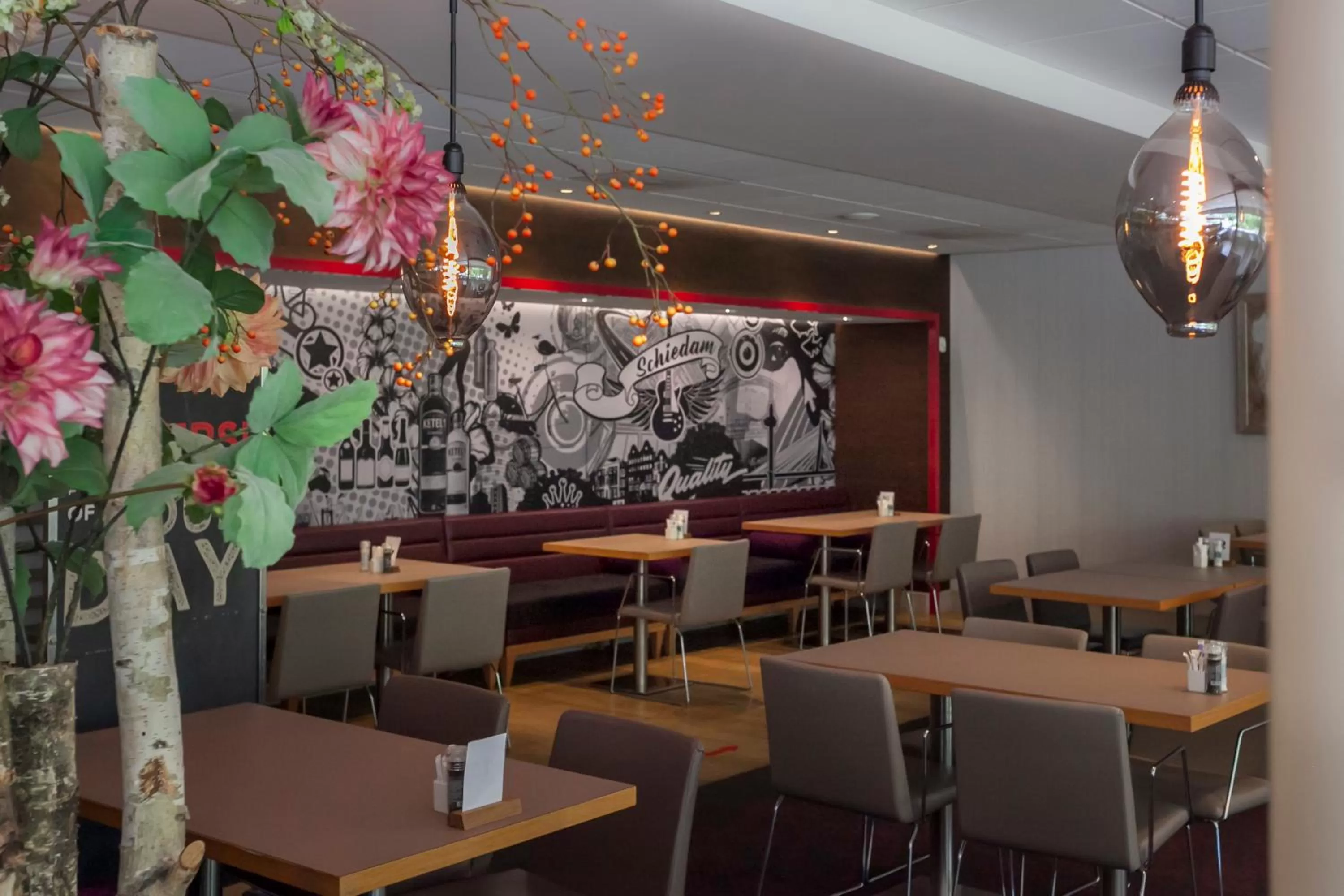 Restaurant/places to eat in Novotel Rotterdam - Schiedam