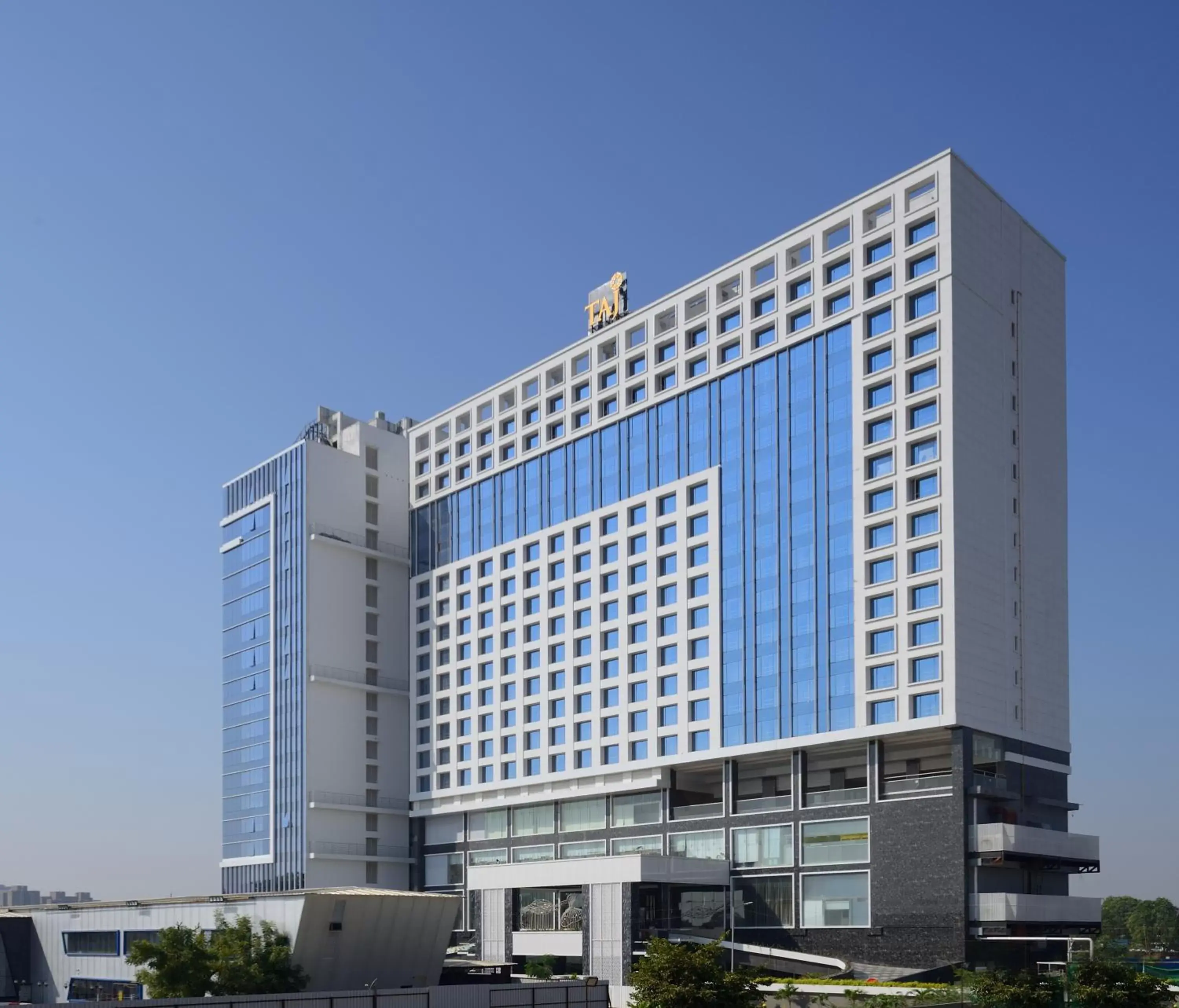 Property building in Taj Skyline Ahmedabad Property building in Taj Skyline Ahmedabad