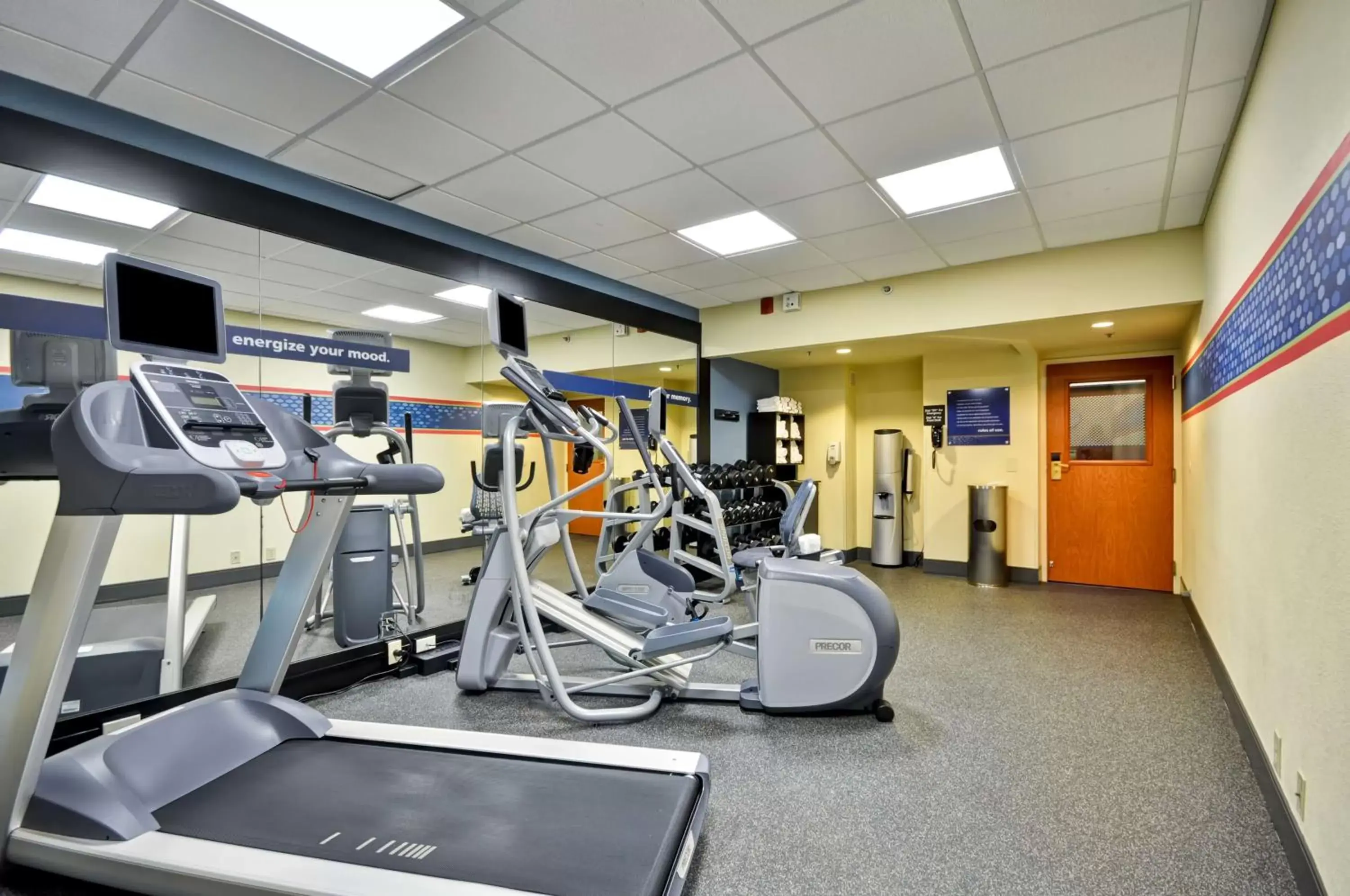 Fitness centre/facilities in Hampton Inn Overland Park Fitness centre/facilities in Hampton Inn Overland Park