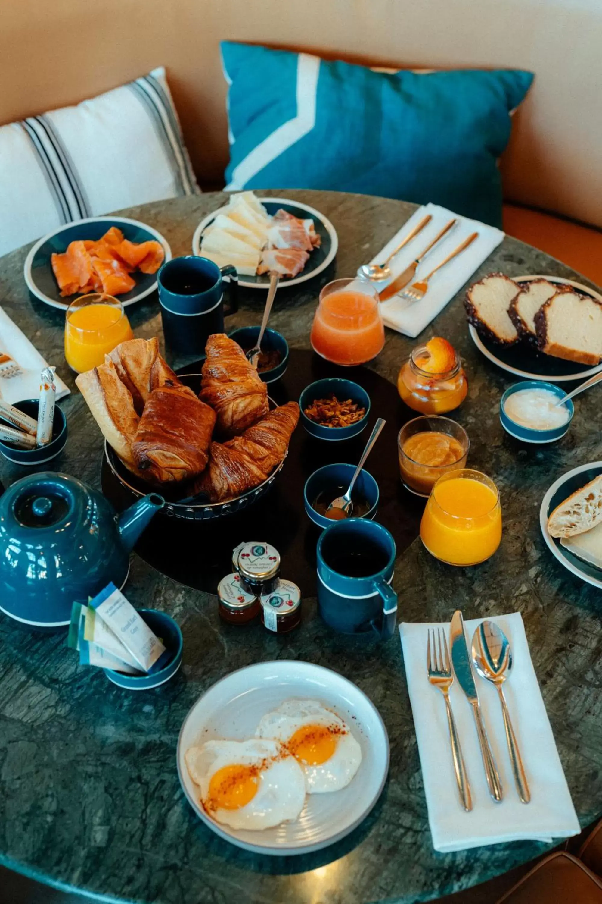 Breakfast in Hôtel Le Café de Paris
