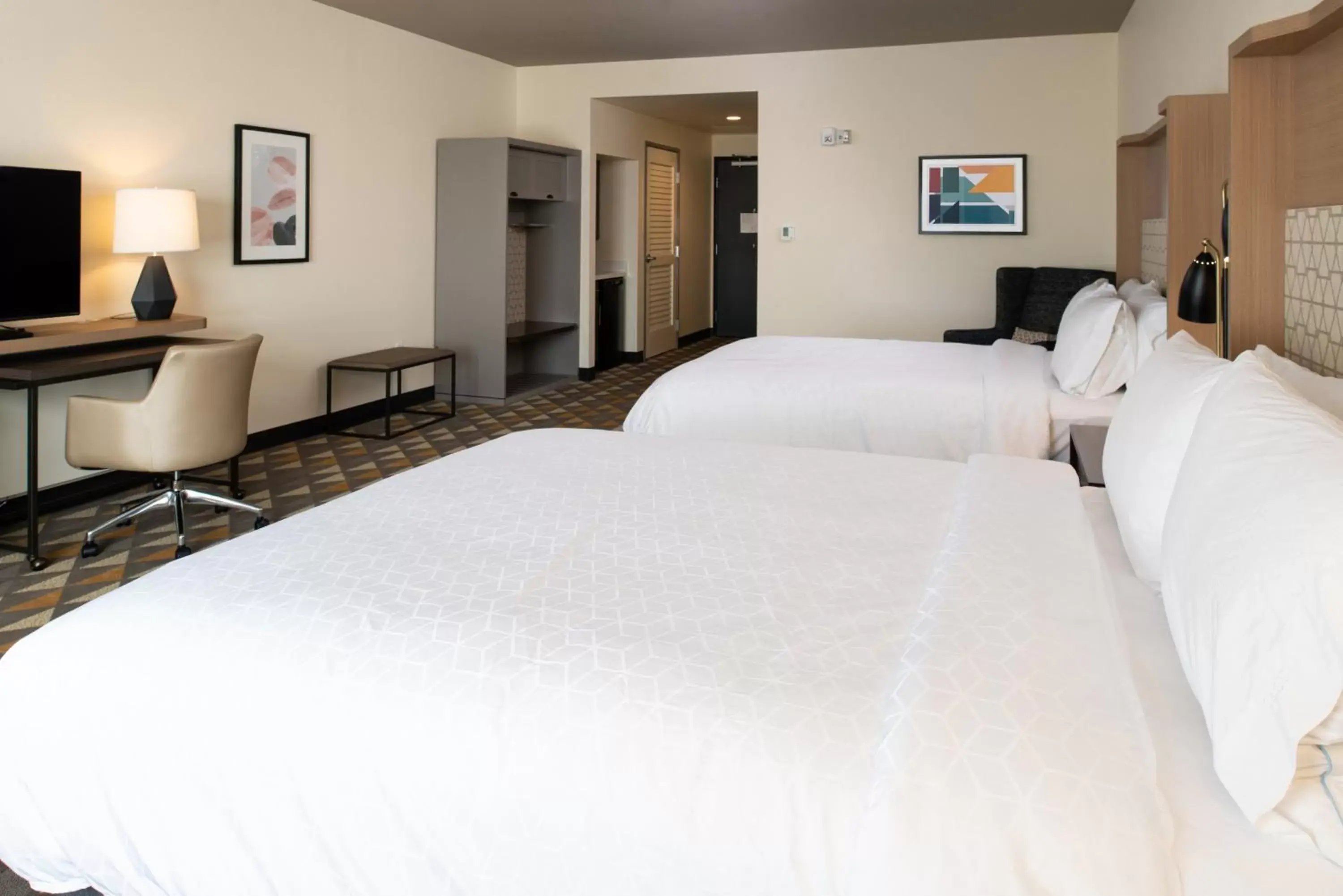 Photo of the whole room, Bed in Holiday Inn & Suites - Idaho Falls, an IHG Hotel